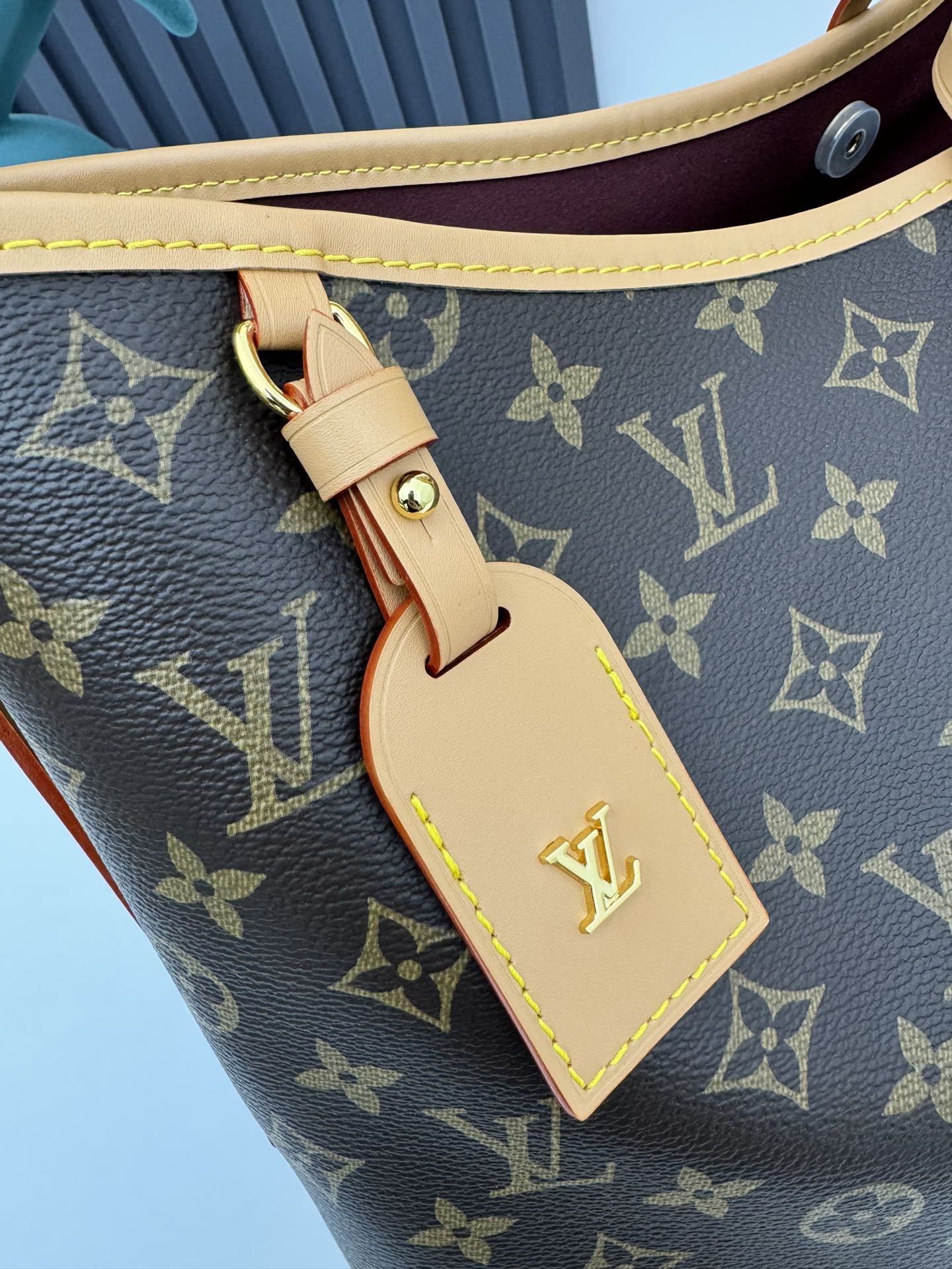 Louis Vuitton CarryAll Medium Handbag M46197 - Image 5