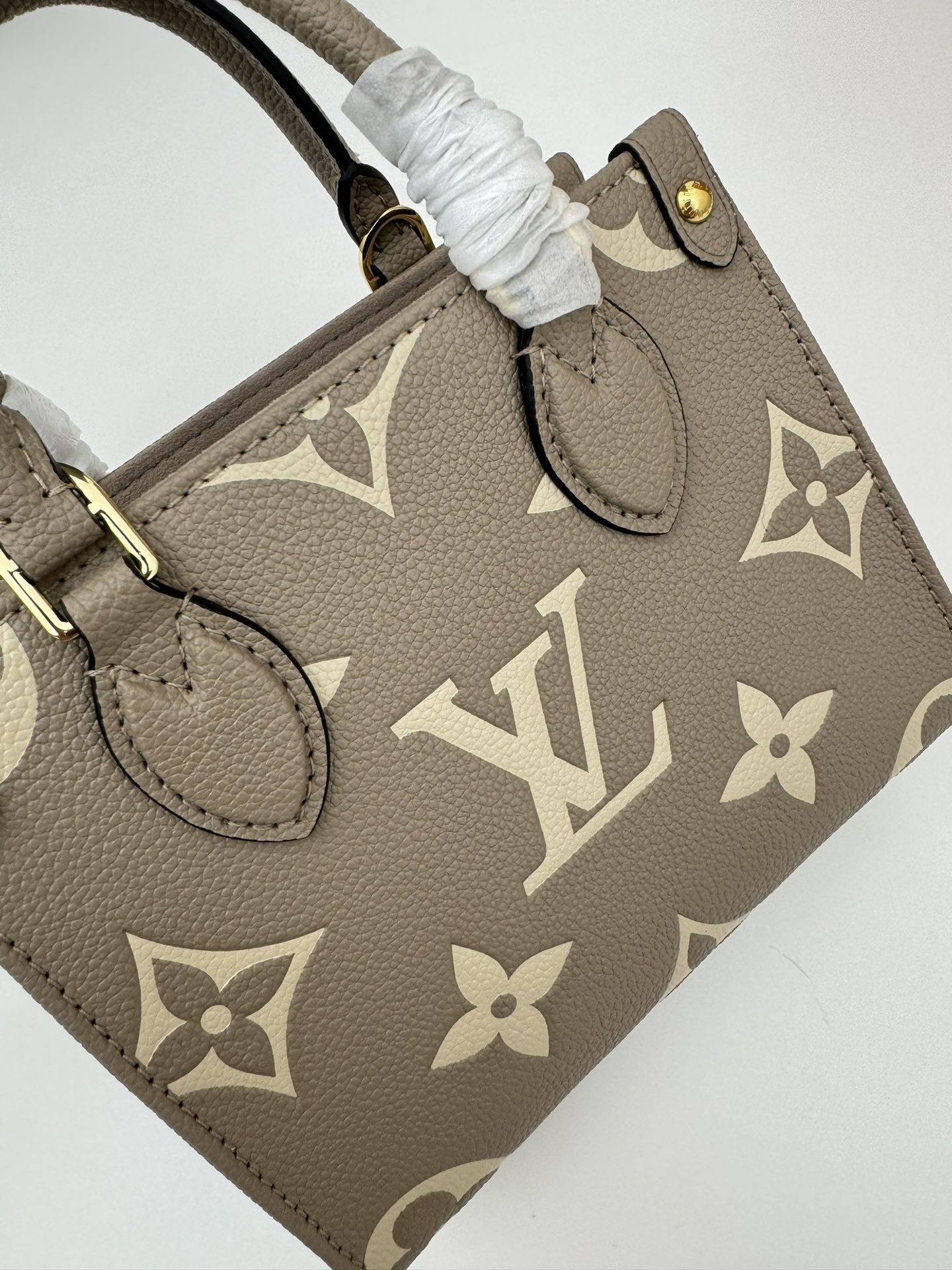 Louis Vuitton OnTheGo BB Mini Tote Bag in Monogram Empreinte Leather - Image 5