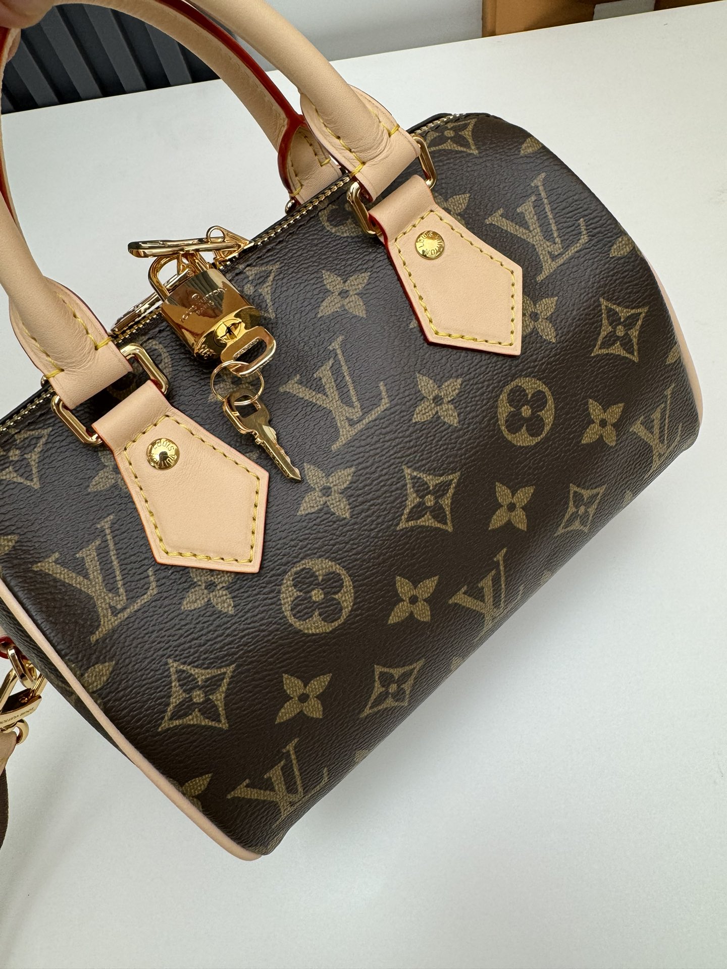 Louis Vuitton Speedy Bandoulière 20 Handbag - Image 5