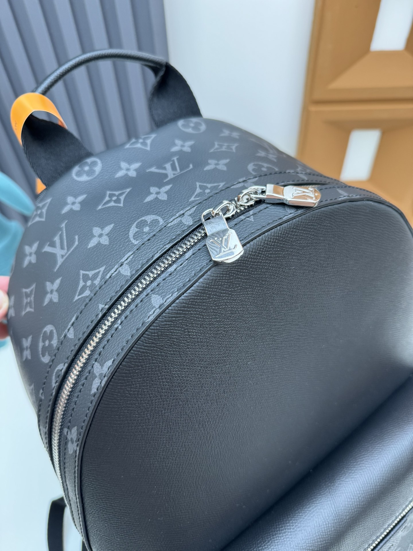 Louis Vuitton Discovery Backpack M31033 Monogram Shadow Leather - Image 5
