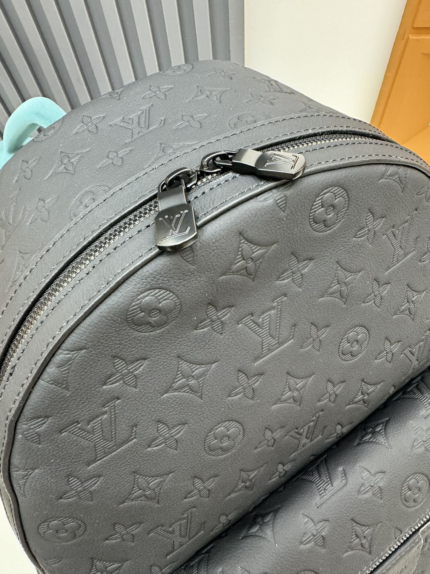 Louis Vuitton Discovery Backpack M46553 - Image 5