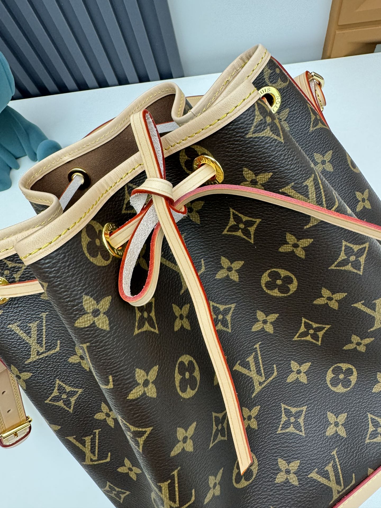 Louis Vuitton Noe BB Bucket Bag N40818 - Image 5