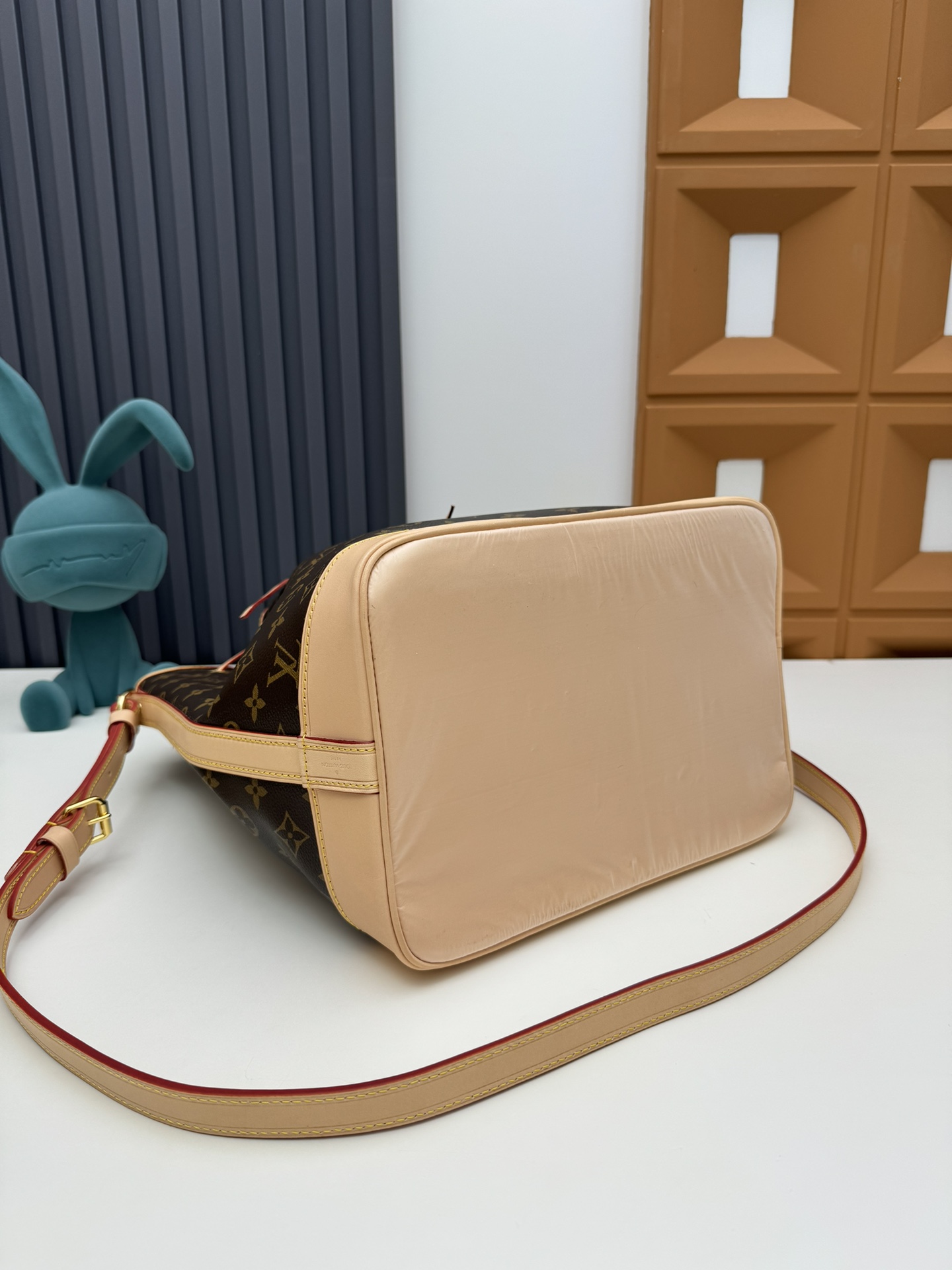 Louis Vuitton Noe Monogram Bucket Bag M42224 - Image 5