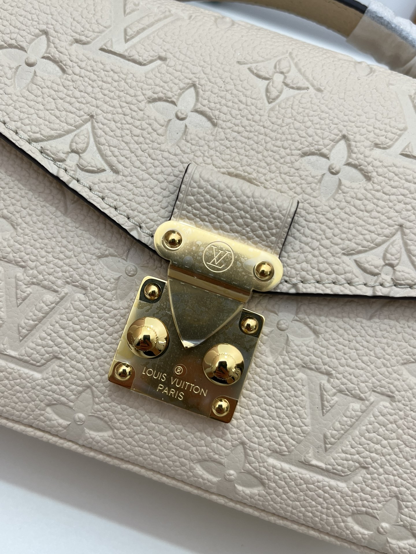Louis Vuitton Pochette Metis East West Monogram Empreinte Leather Handbag - Image 5