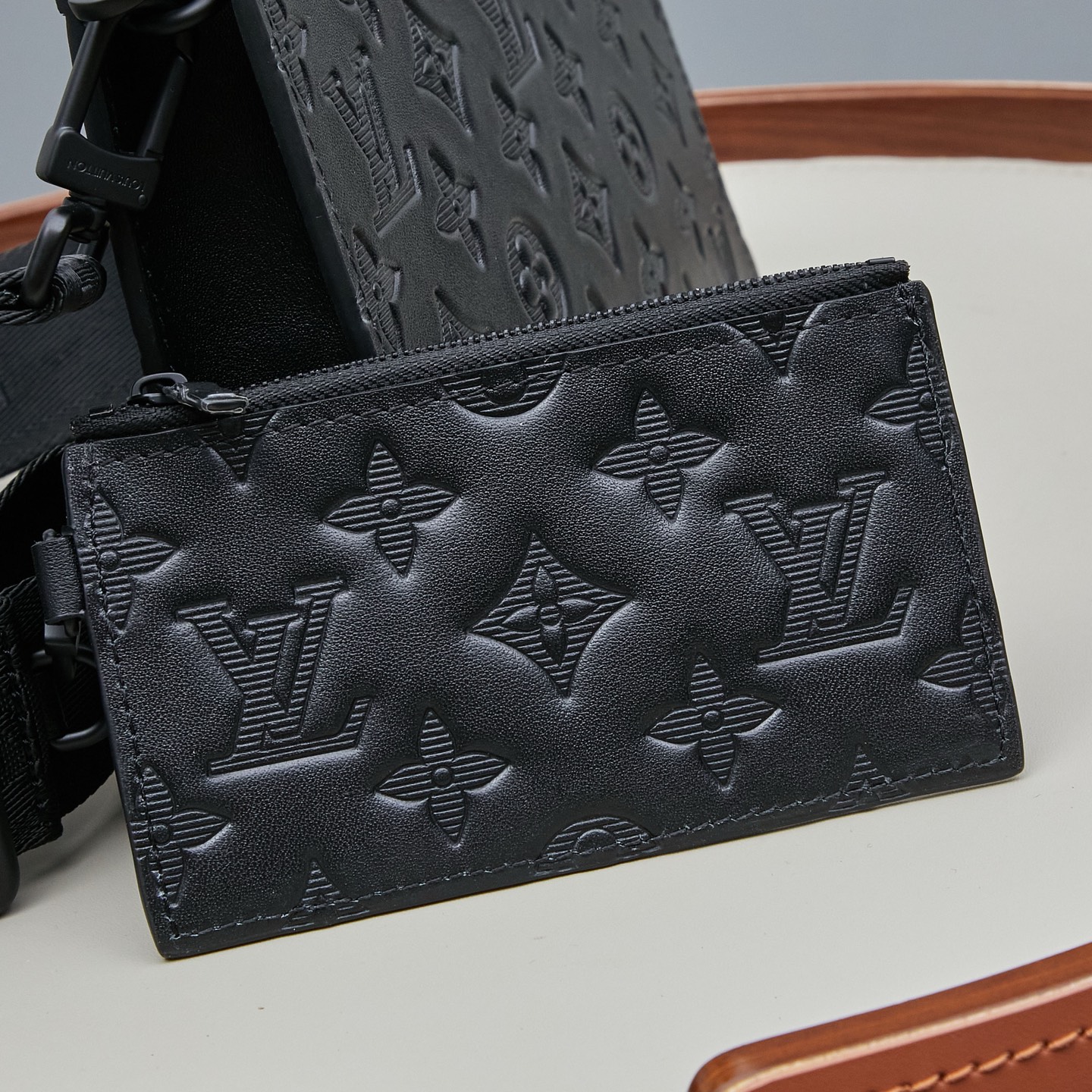 Louis Vuitton Gaston Wearable Wallet Set - Image 5
