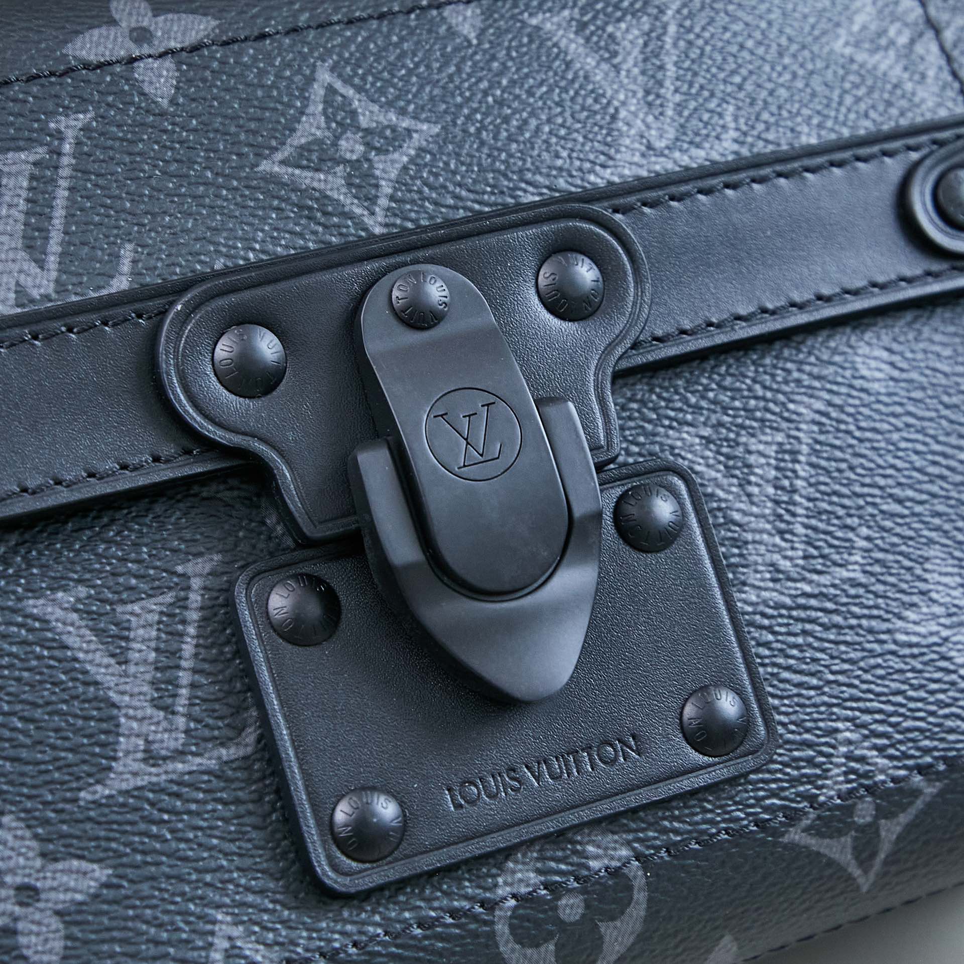 Louis Vuitton Soul Trunk Handbag - Image 5