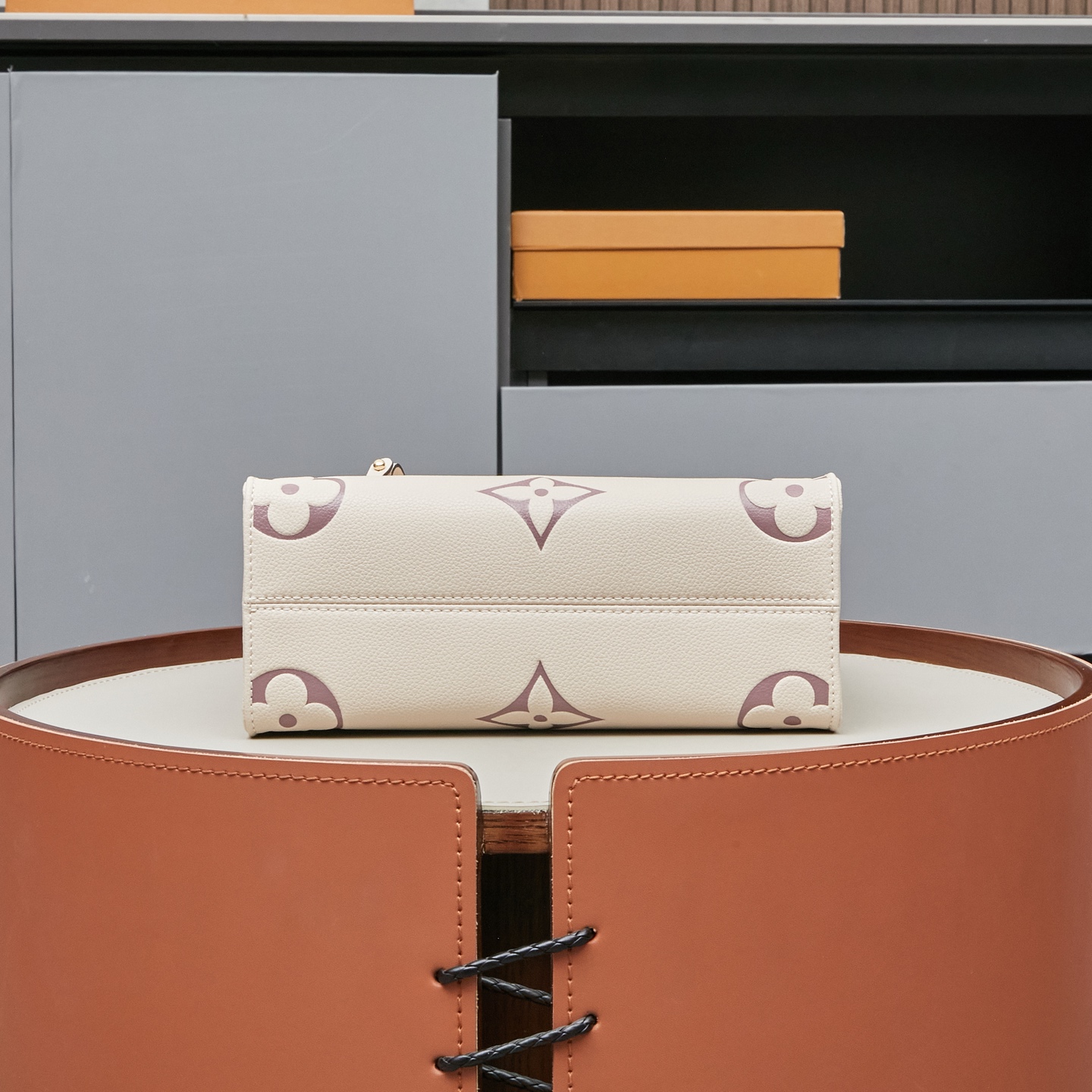 Louis Vuitton OnTheGo Small Tote Bag - Image 5