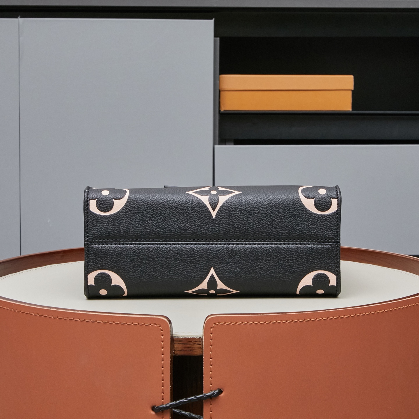 Louis Vuitton OnTheGo PM Tote Bag - Image 5