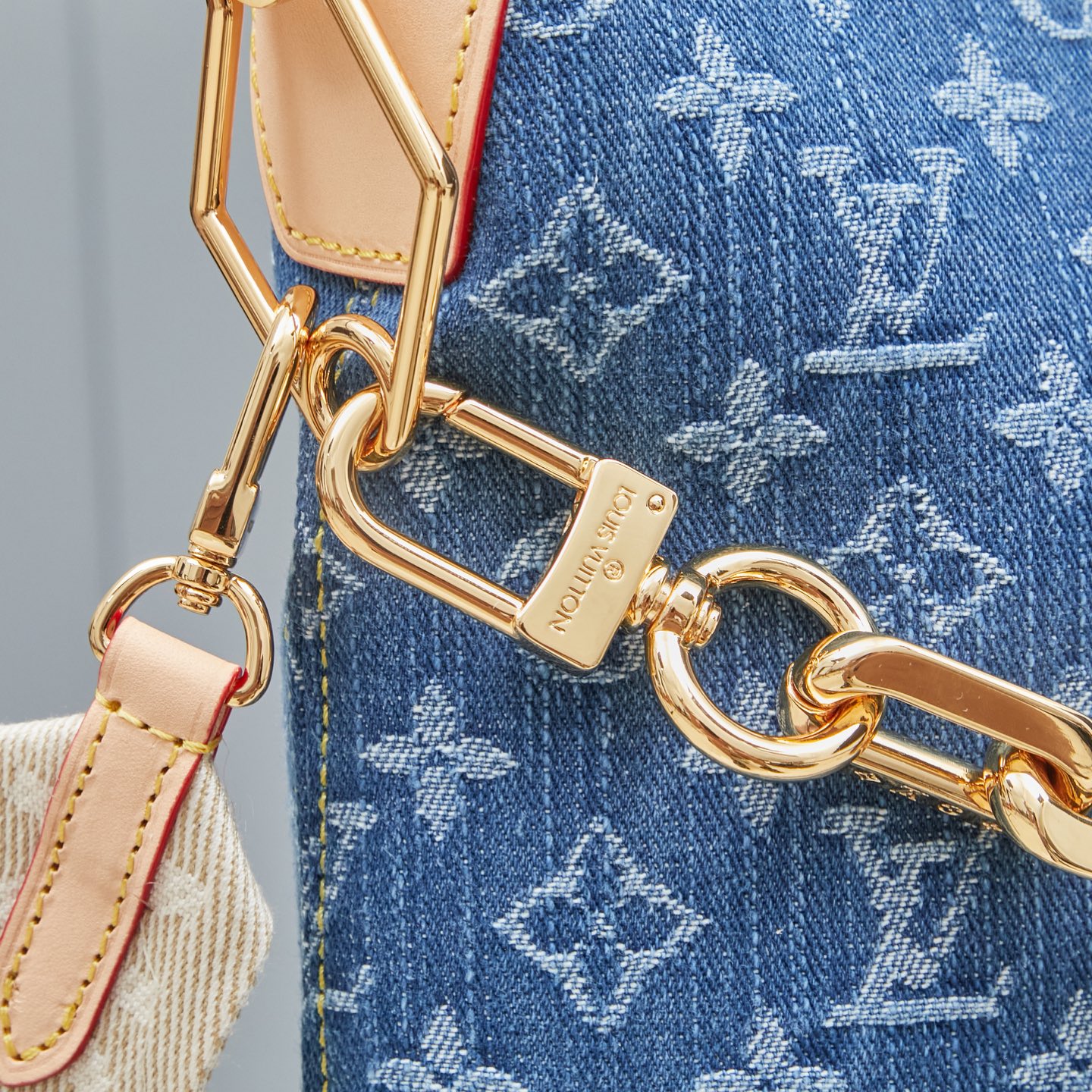 Louis Vuitton Coussin Hobo MM Monogram Denim Bag - Image 5