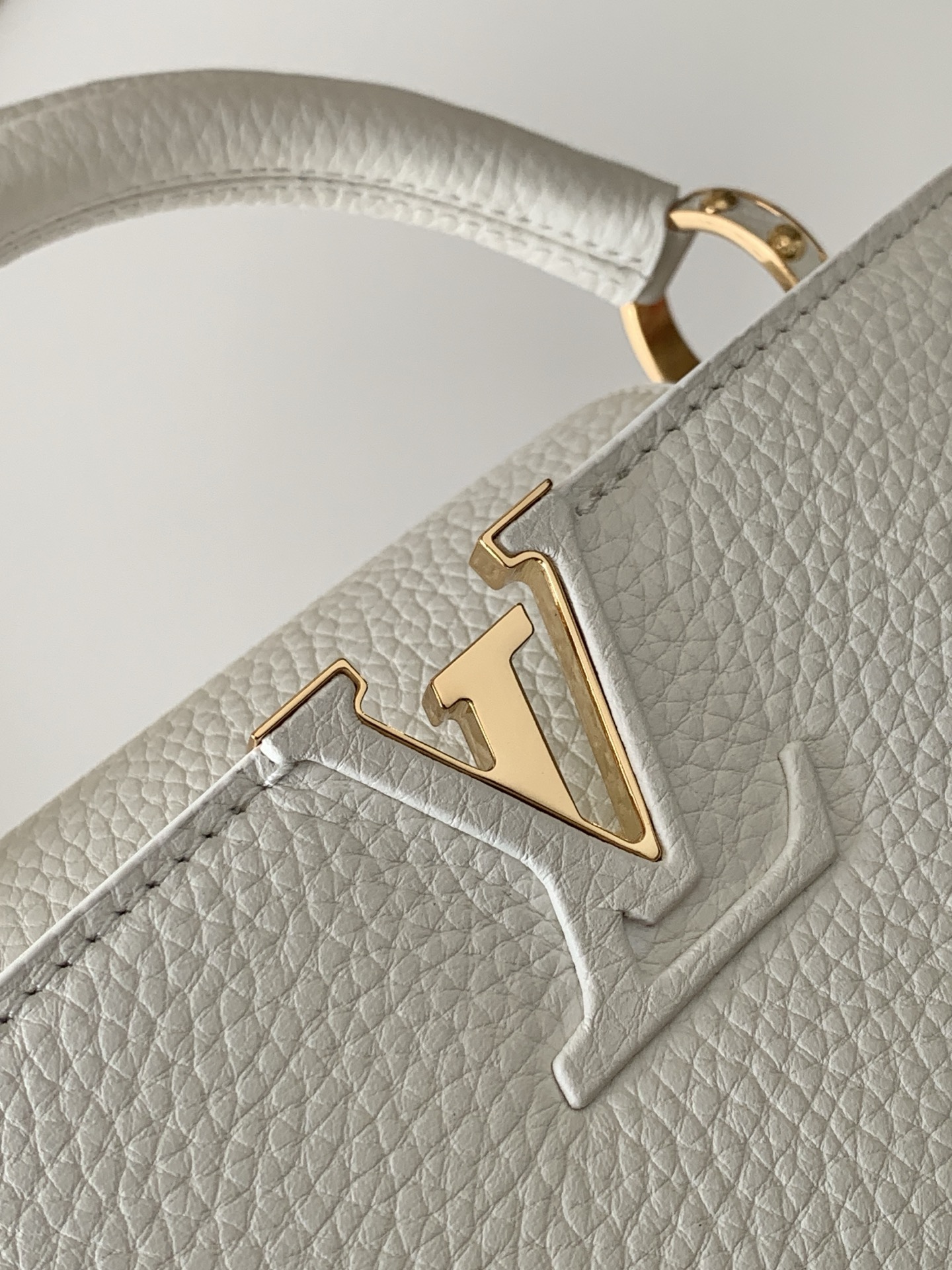 Louis Vuitton Capucines BB Handbag M24728 - Image 5