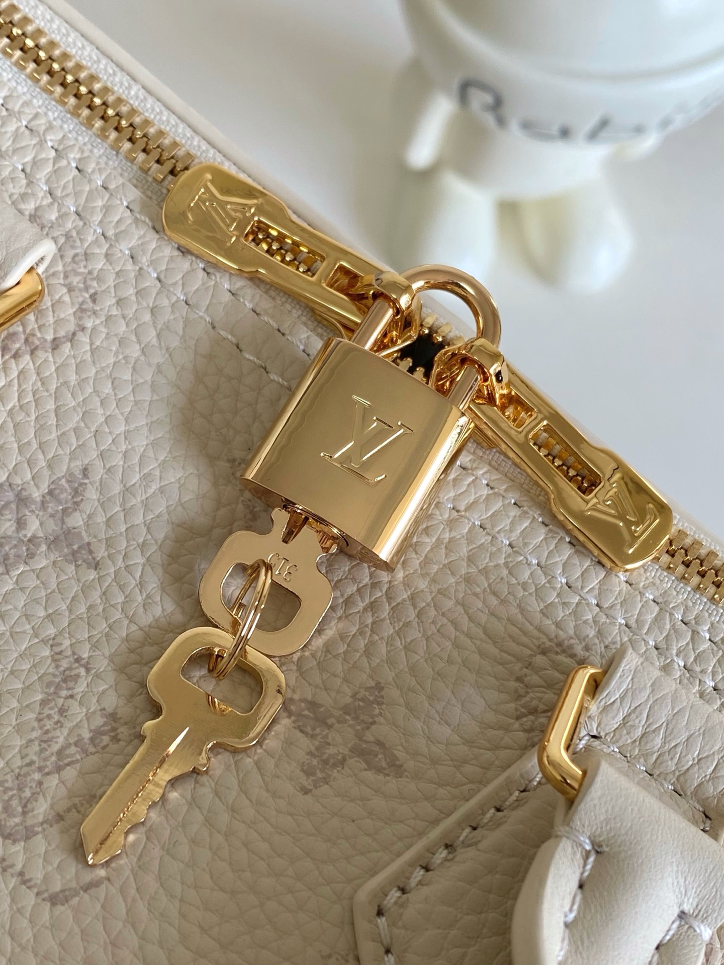Louis Vuitton Speedy Bandoulière 25 Handbag - Image 5