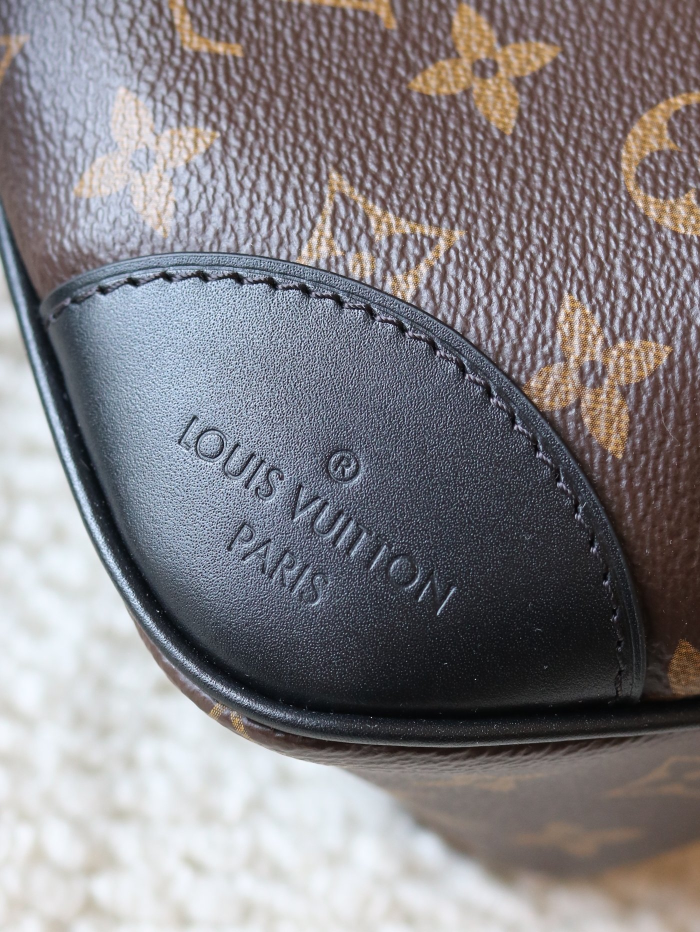 Louis Vuitton Boulogne Small Shoulder Bag in Monogram Canvas - Image 5