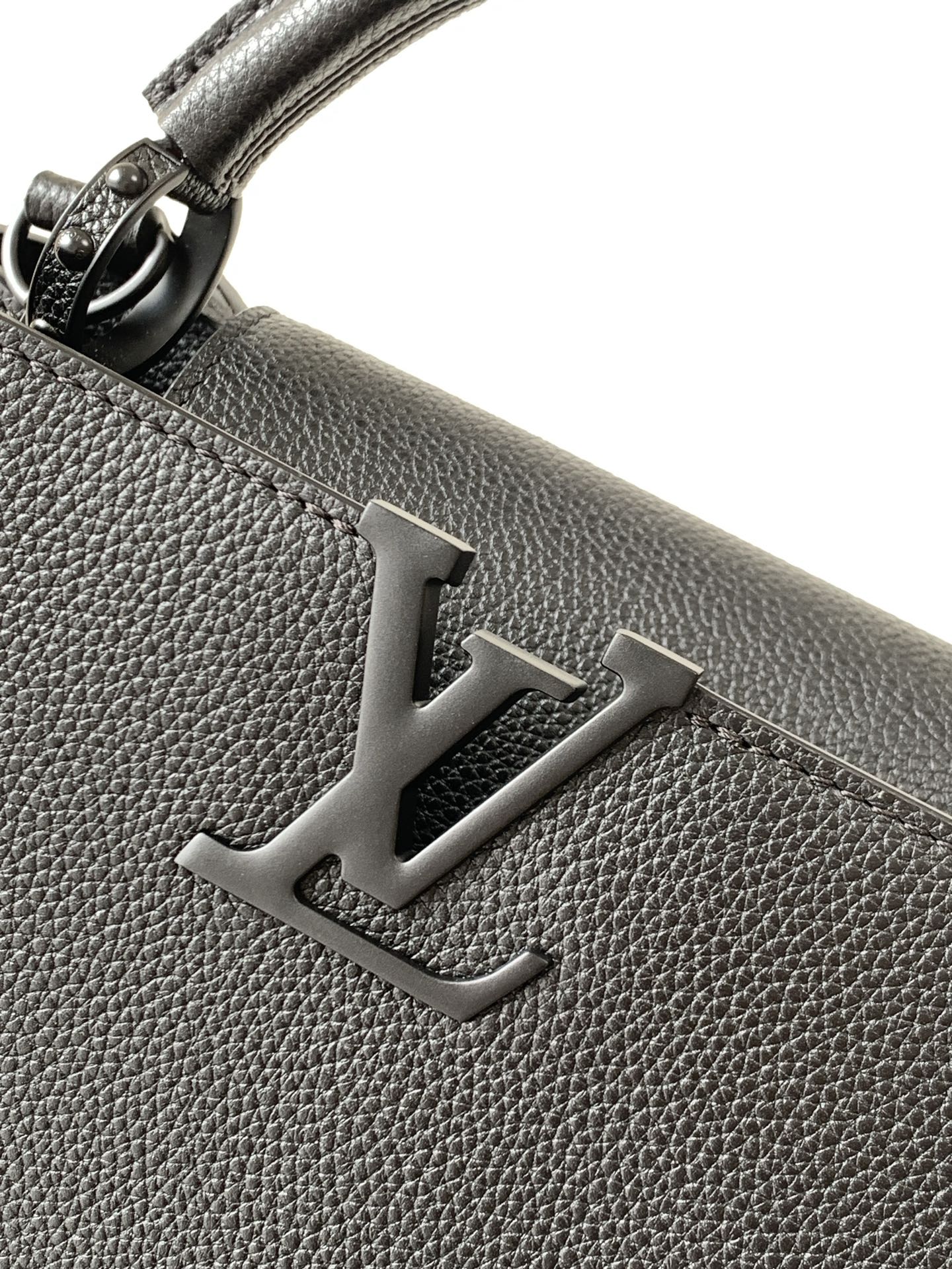 Capucines Medium Leather Handbag - Black - Image 5