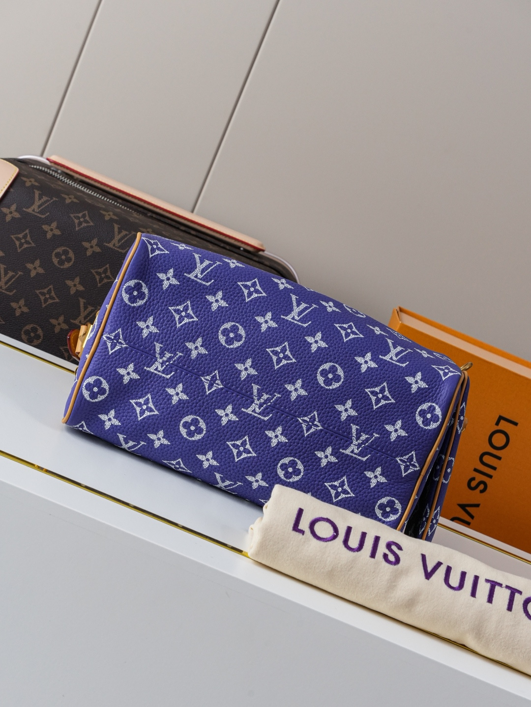 Louis Vuitton Speedy Bandoulière 25 Monogram Leather Handbag - Image 5