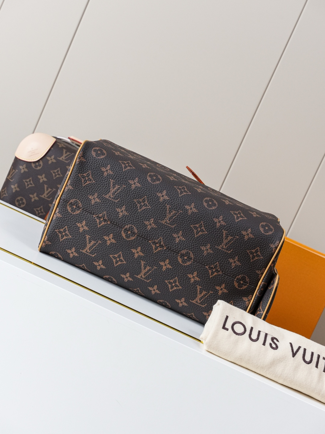Louis Vuitton Speedy Bandoulière 30 Monogram Handbag - Image 5