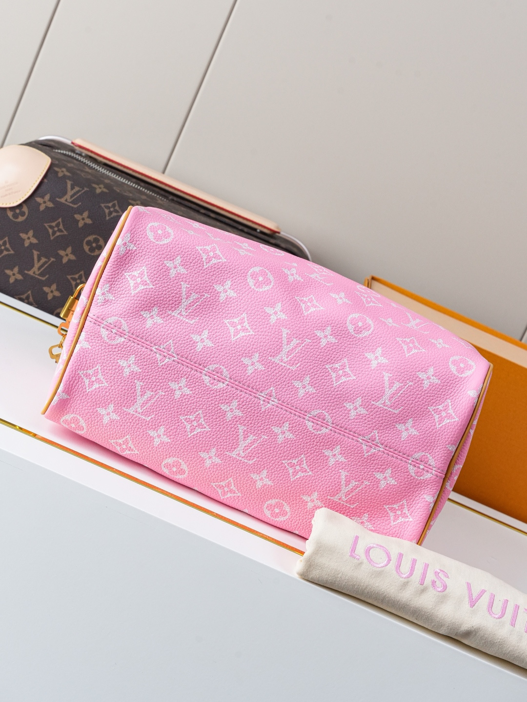 Louis Vuitton Speedy Bandoulière 30 Handbag - Image 5