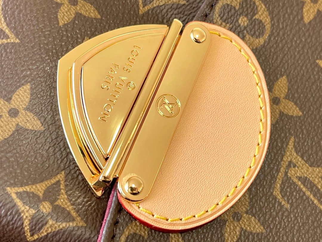Louis Vuitton M13617 Sunset Monogram Denim Crossbody Bag - Image 5