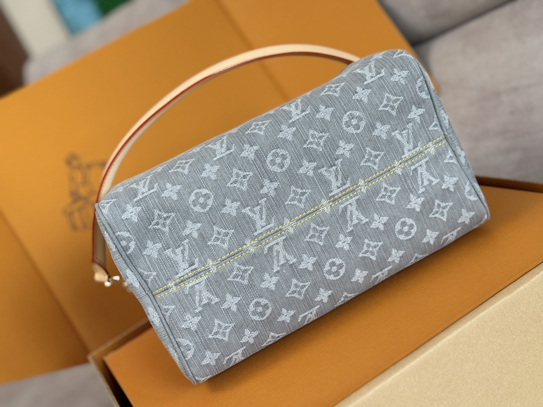 Louis Vuitton Speedy Soft 30 Denim Handbag - Image 5