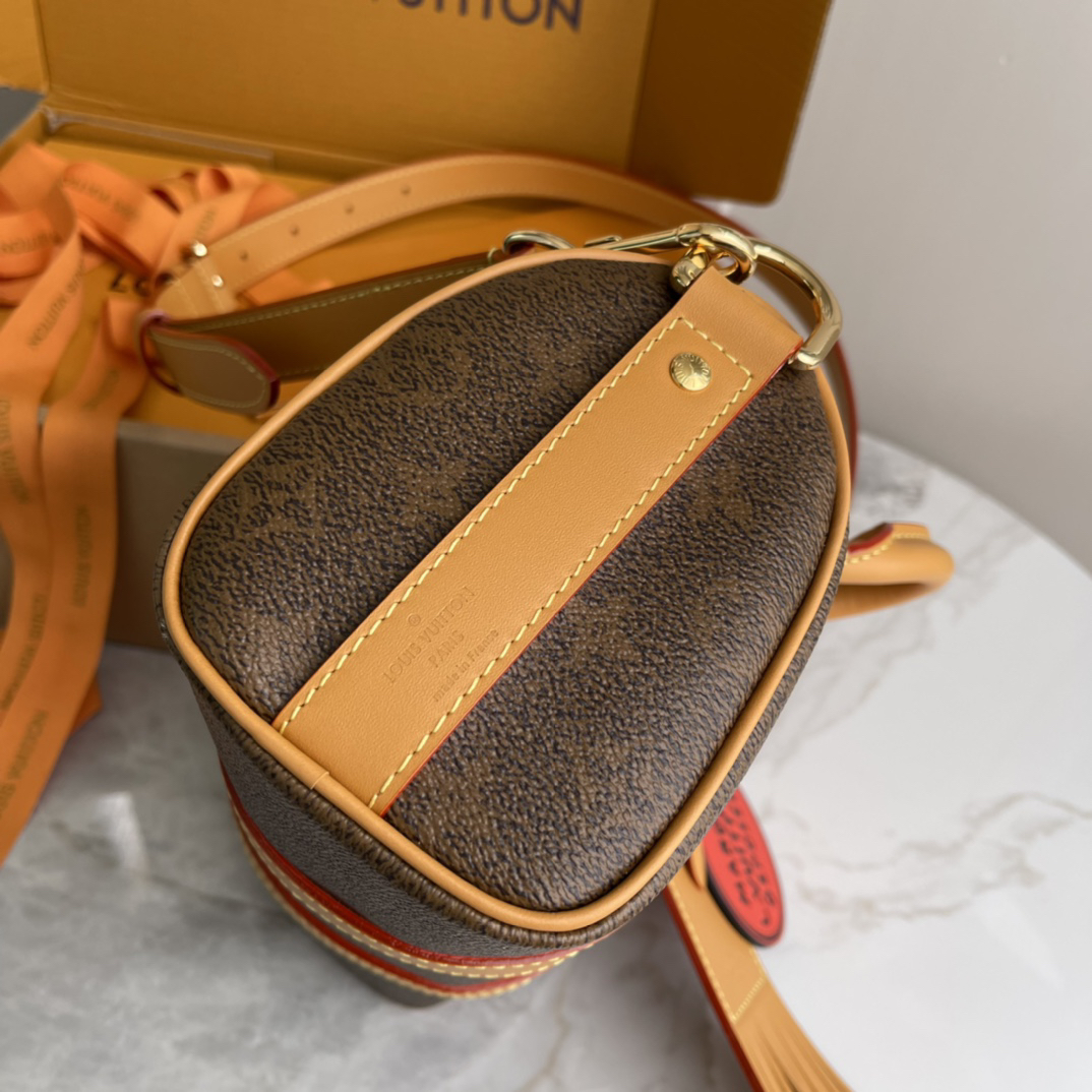 Louis Vuitton Keepall Bandouliere 25 Monogram Dust Bag - Image 5