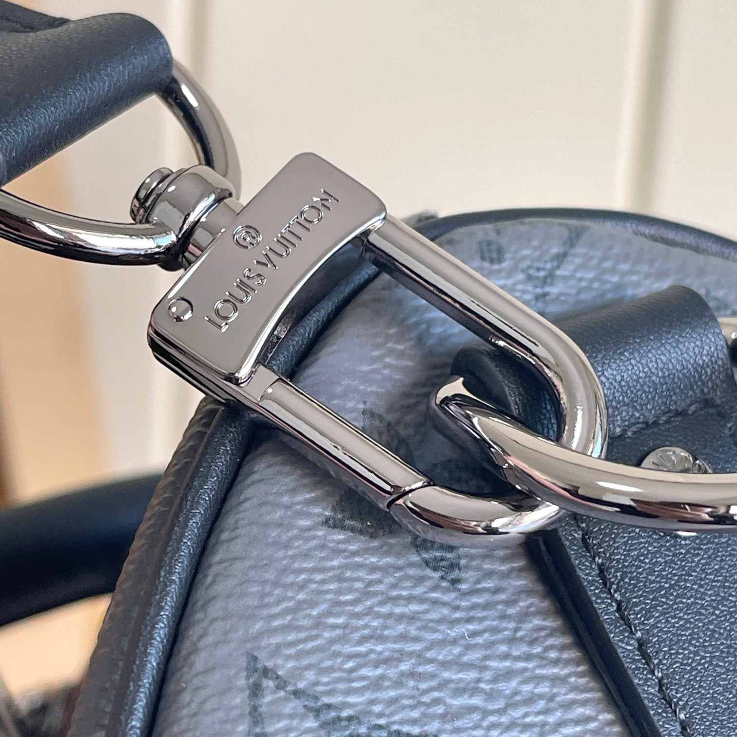 Louis Vuitton Keepall Bandouliere 35 Monogram Eclipse Travel Bag - Image 5