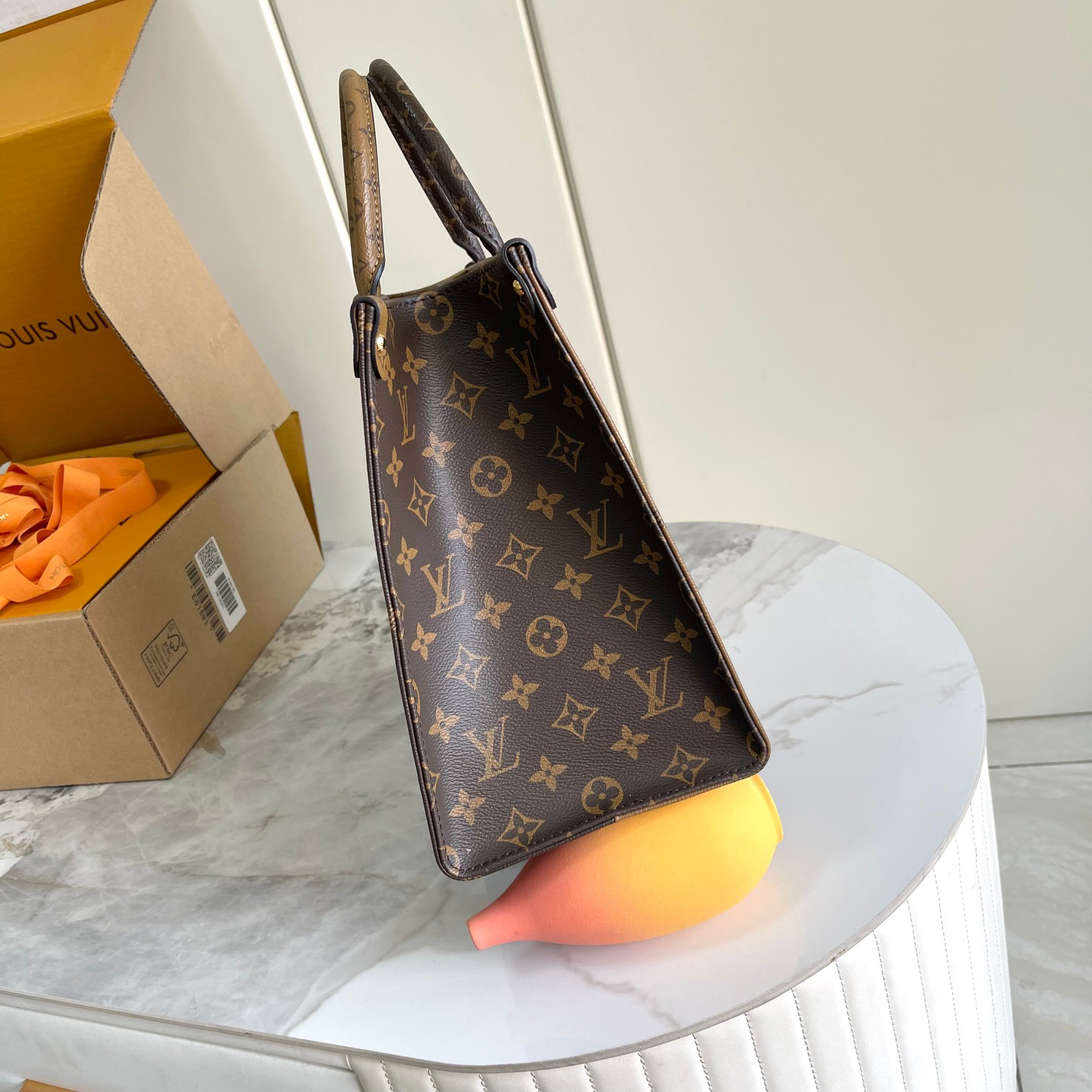 Louis Vuitton OnTheGo MM Monogram Reverse Tote Bag M45039 - Image 5