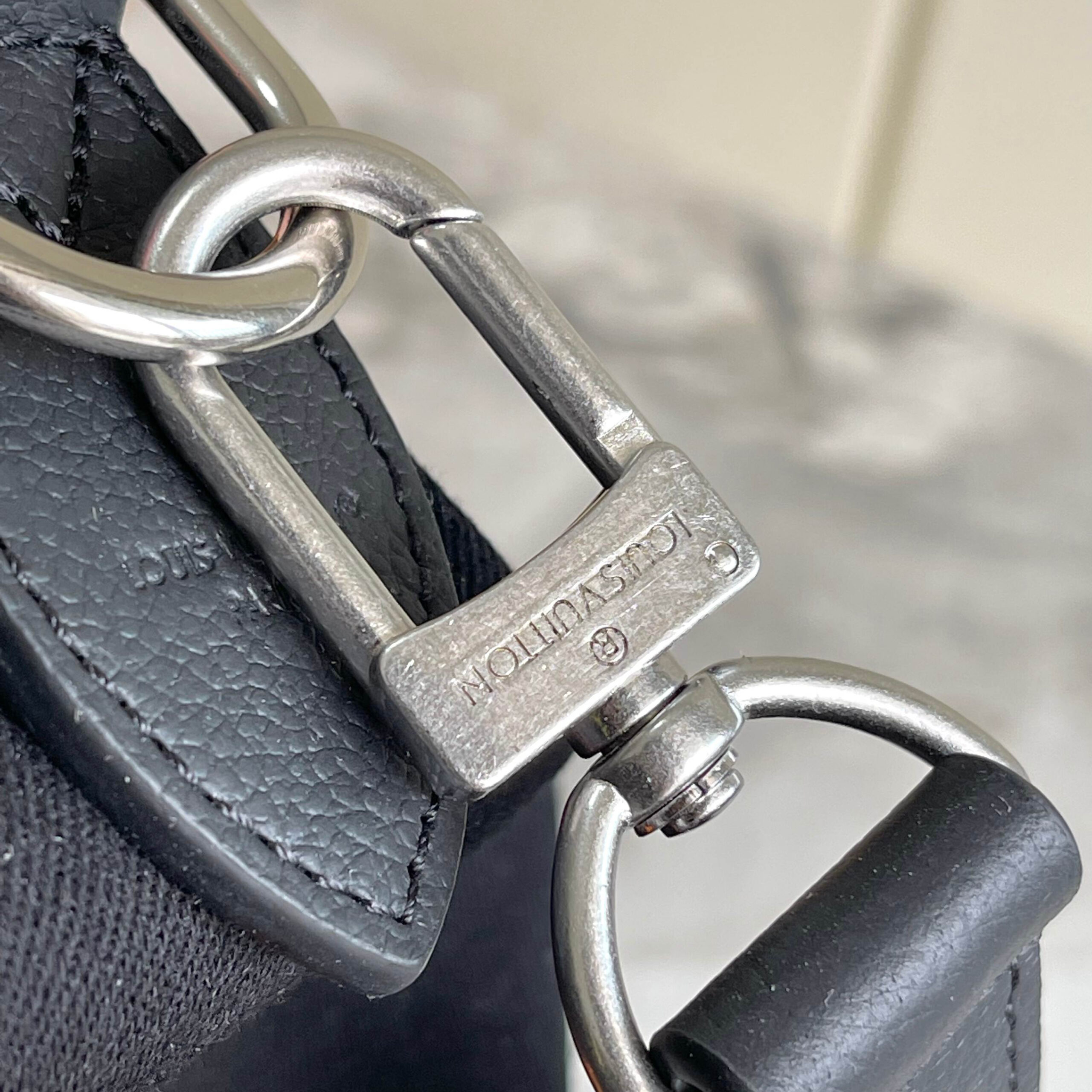 Louis Vuitton Speedy 40 Bandoulière Blason Denim Bag - Image 5