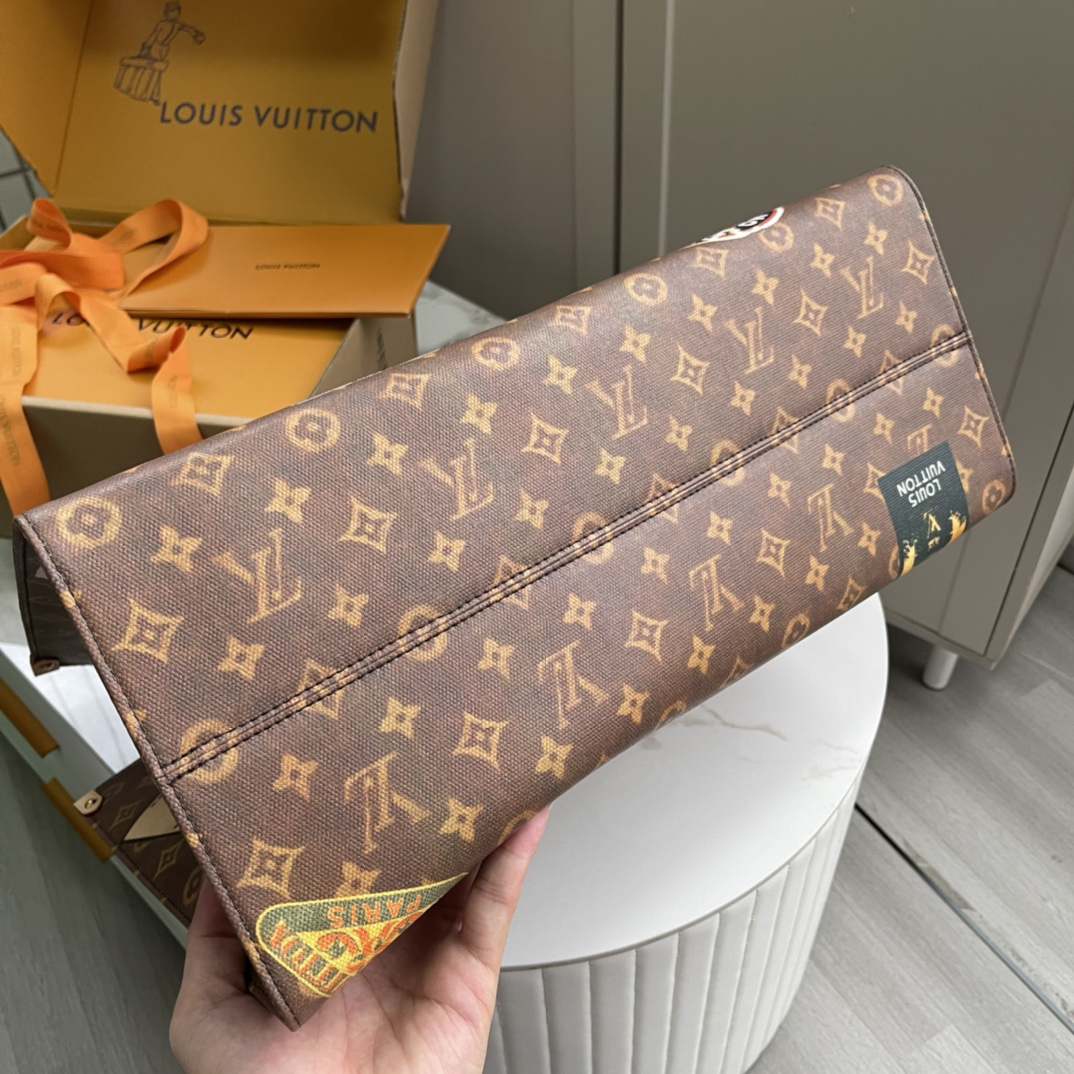 Louis Vuitton OnTheGo Voyage Tote Bag - Image 5