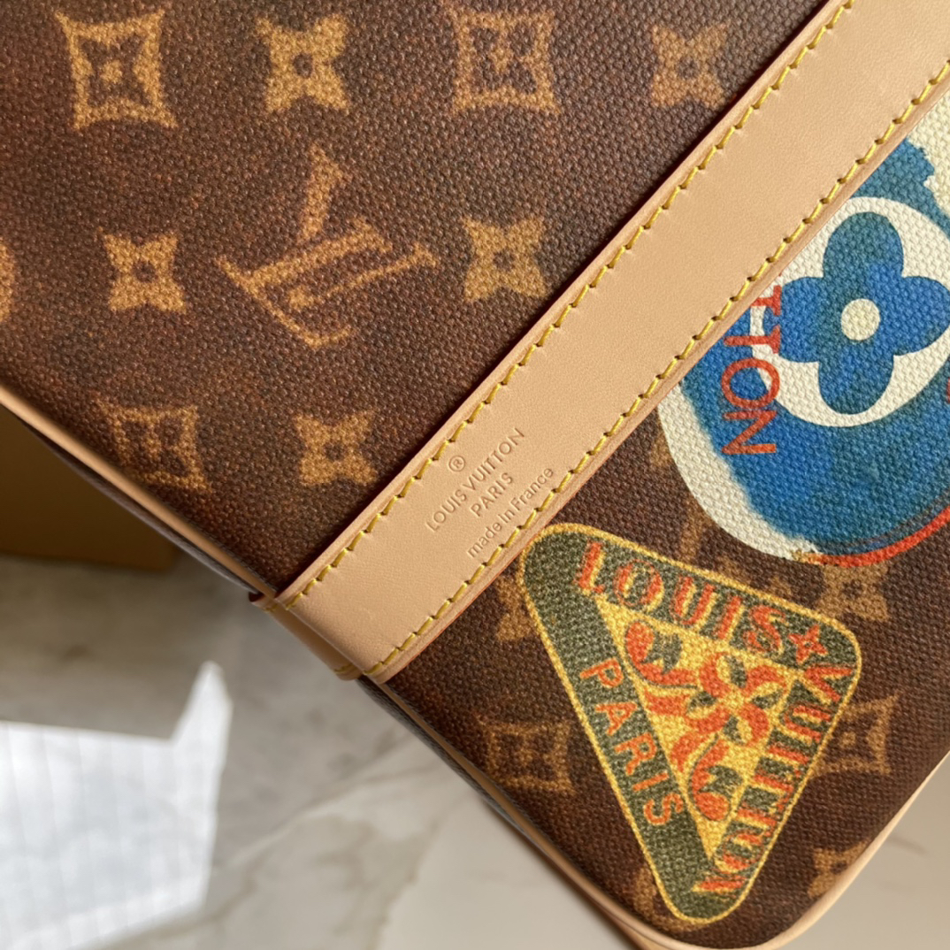 Louis Vuitton Keepall Bandoulière 45 Travel Bag - Image 5