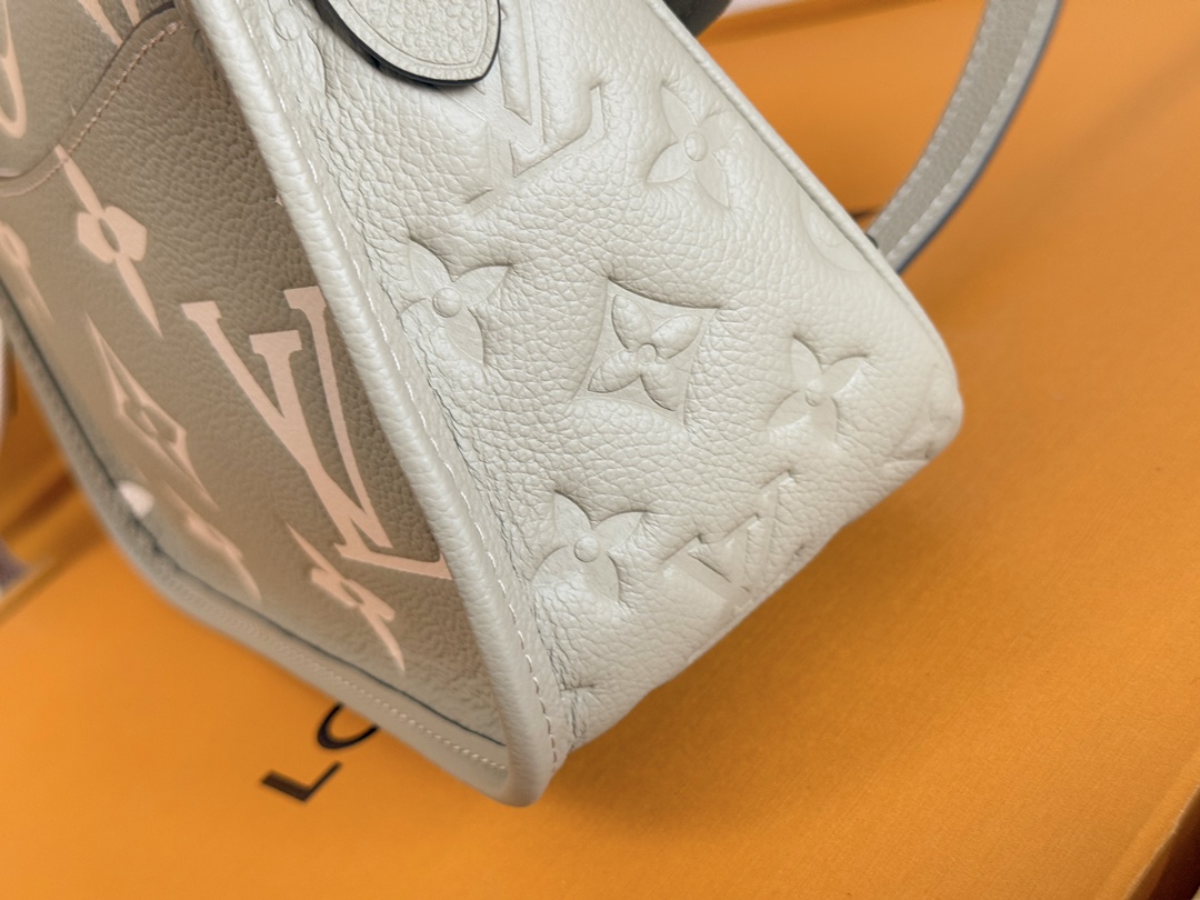 Louis Vuitton Diane Monogram Empreinte Leather Shoulder Bag - Image 5