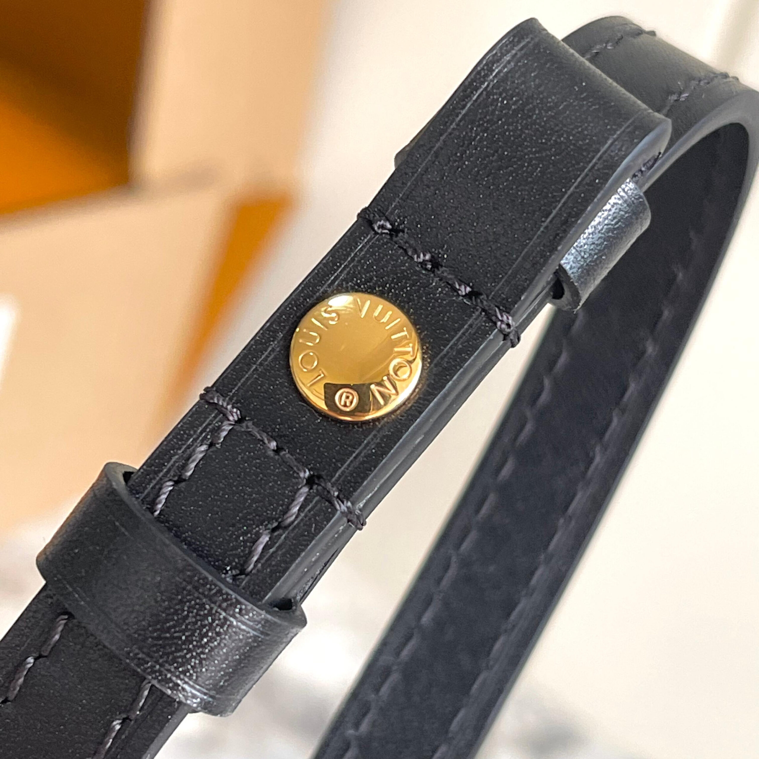 Louis Vuitton Wallet On Chain Ivy in Monogram Reverse Canvas - Image 5
