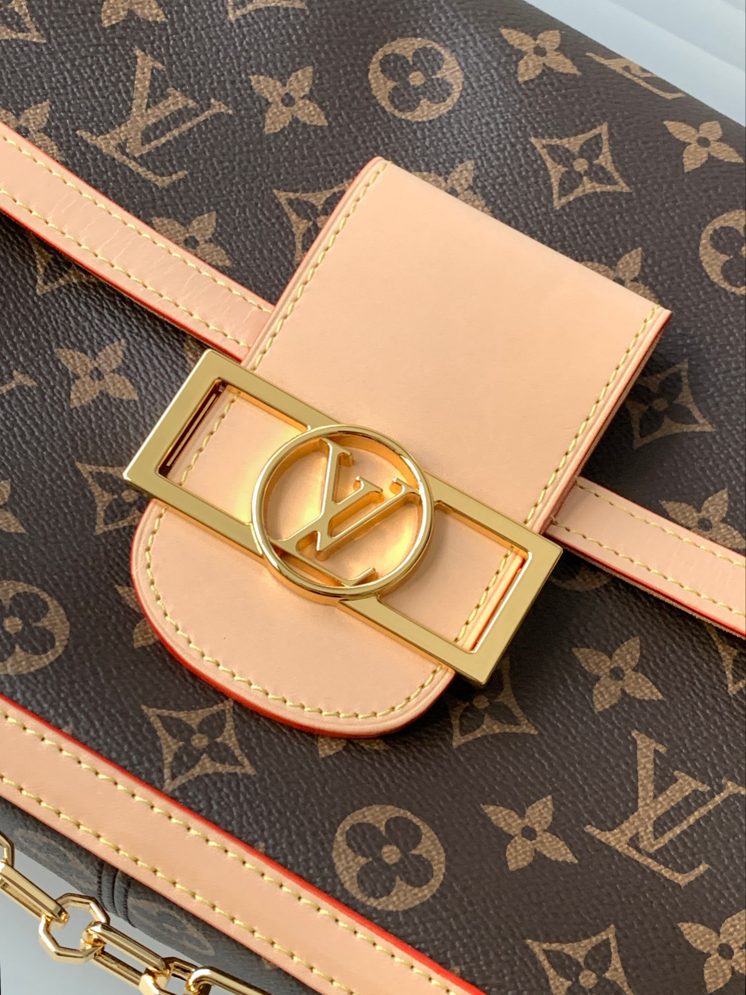 Louis Vuitton Dauphine Soft Large Handbag M47149 - Image 5