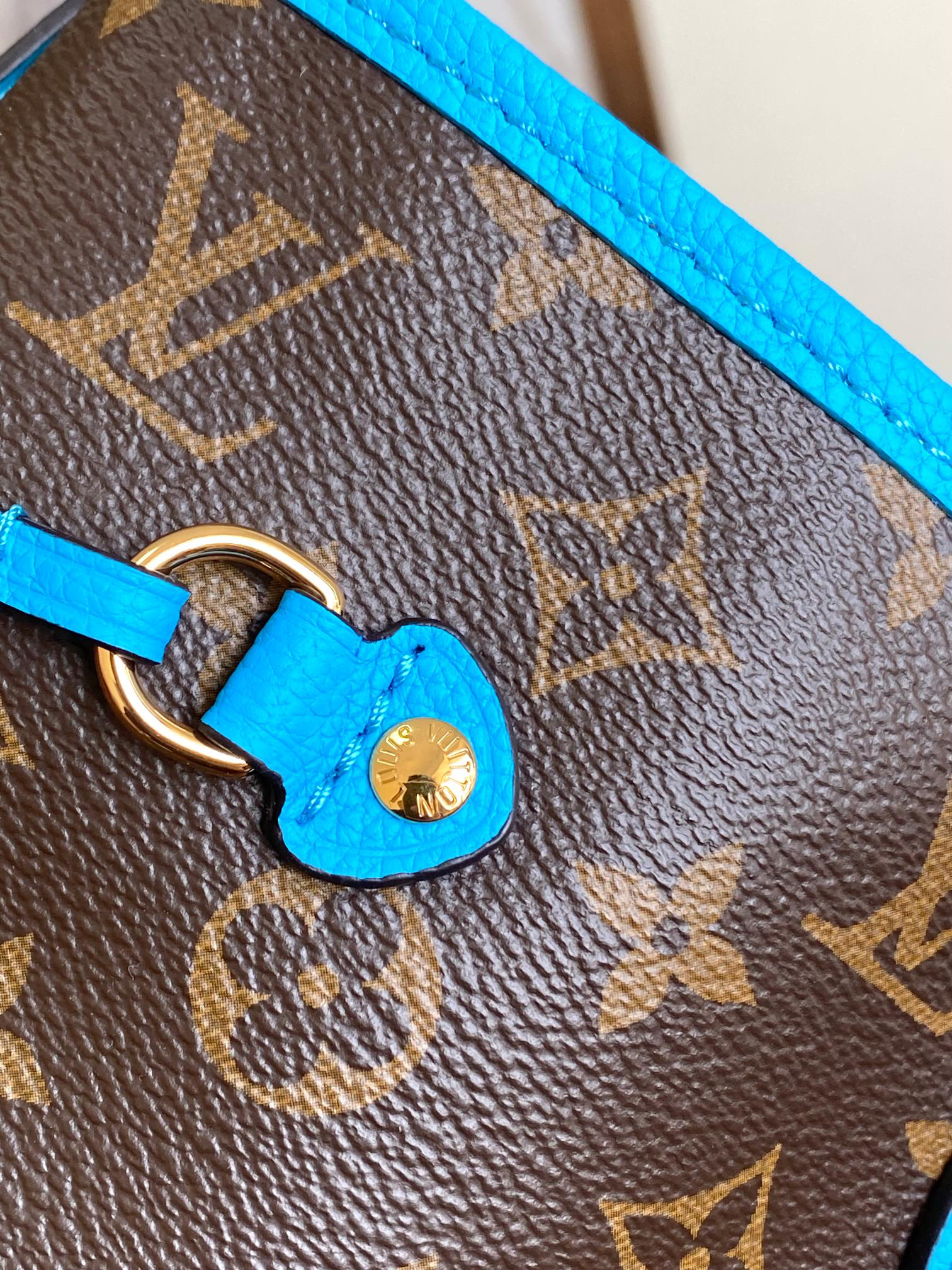 Louis Vuitton Neverfull MM Damier Azur Tote Bag - Image 5
