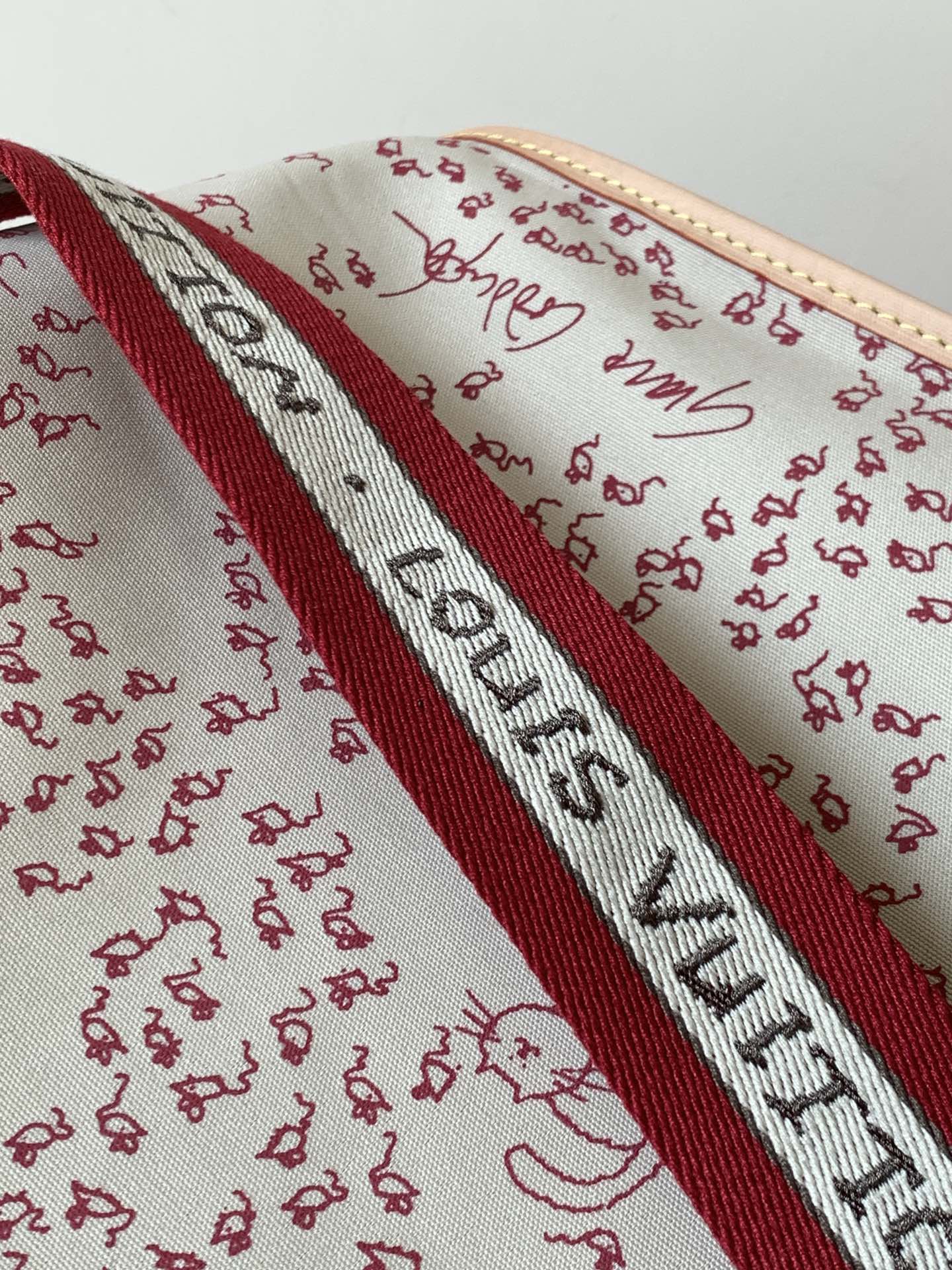 Neverfull Bandoulière Inside Out GM Monogram Tote Bag - Image 5