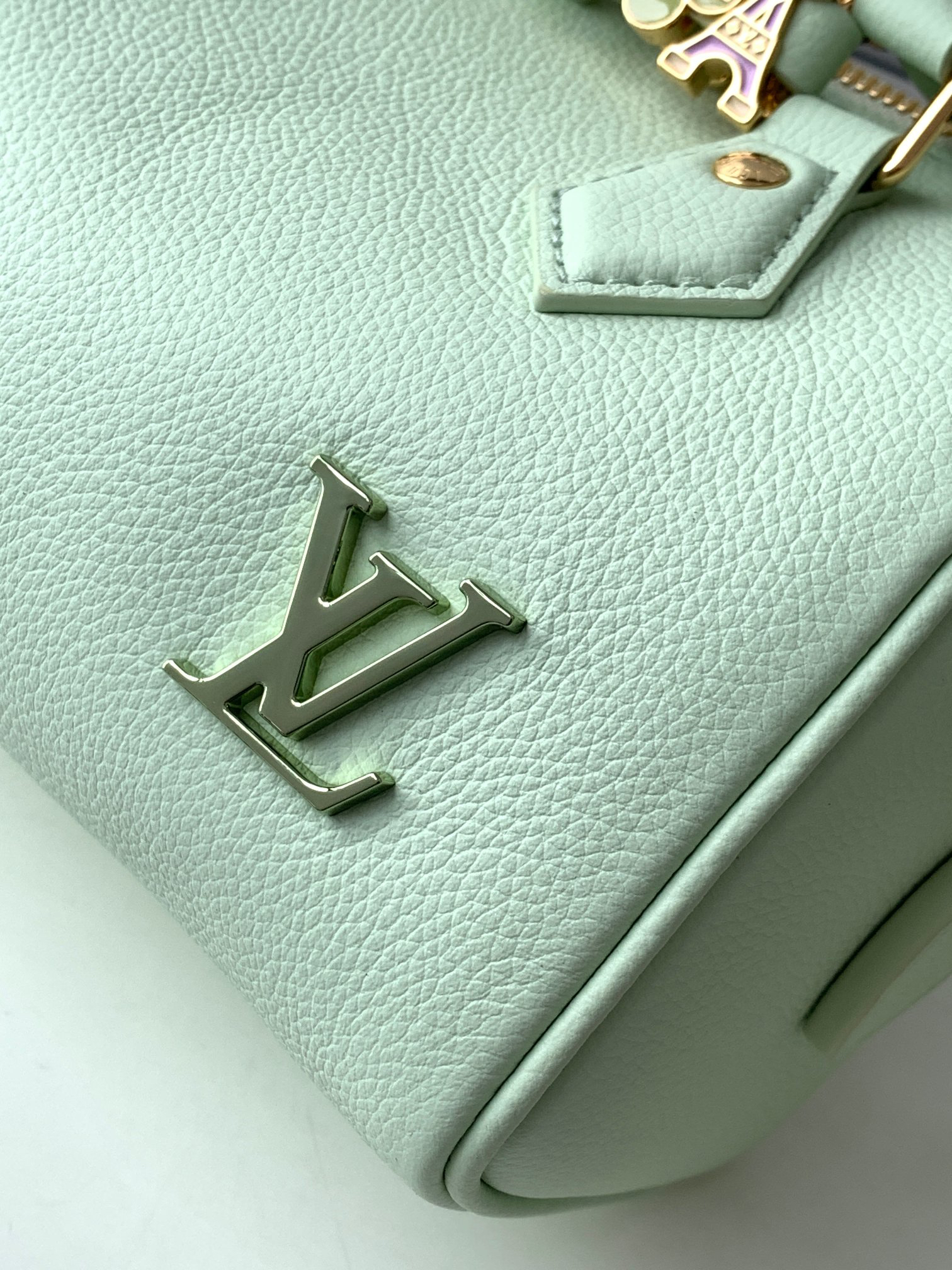 Speedy 18 Green Leather Convertible Crossbody Bag - Image 5