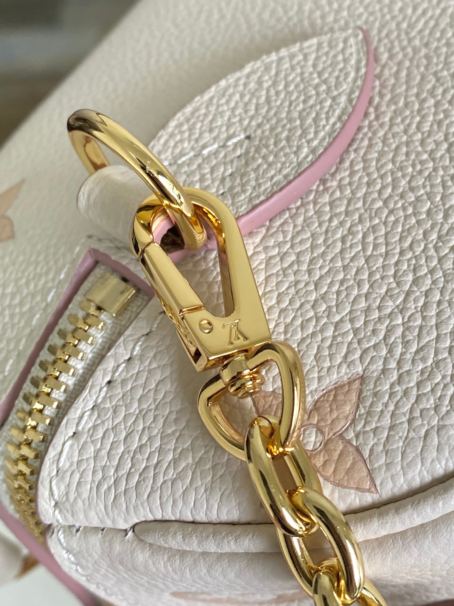 Louis Vuitton Speedy Bandoulière 20 Handbag in Monogram Empreinte Leather - Image 5