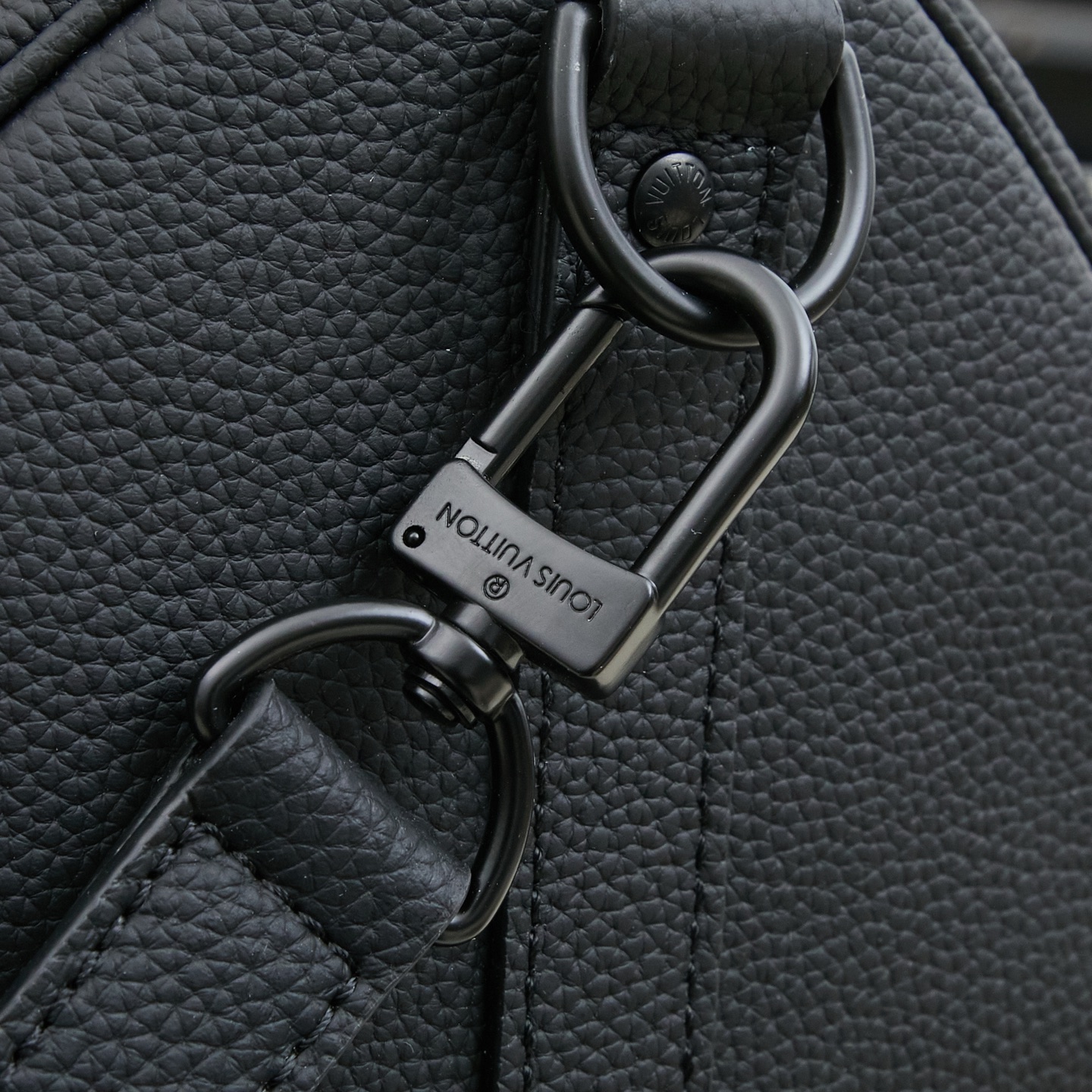 Louis Vuitton Keepall Bandoulière 50 Travel Bag - Image 5