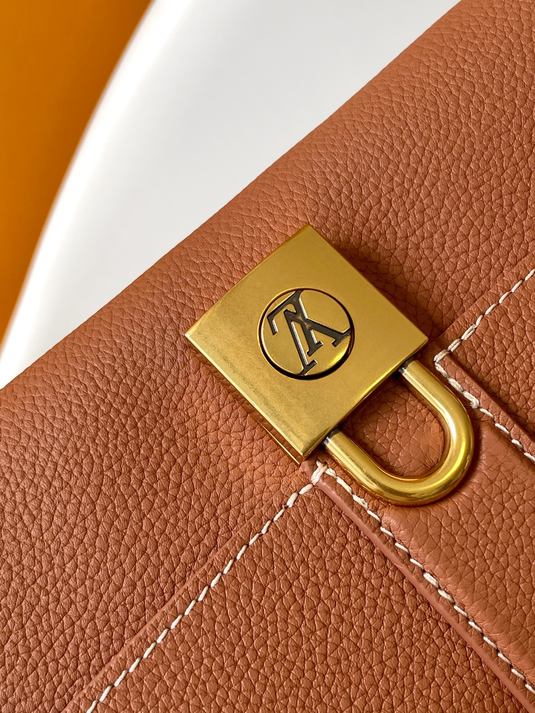 Louis Vuitton Wallet On Chain Crossbody Bag - Image 5