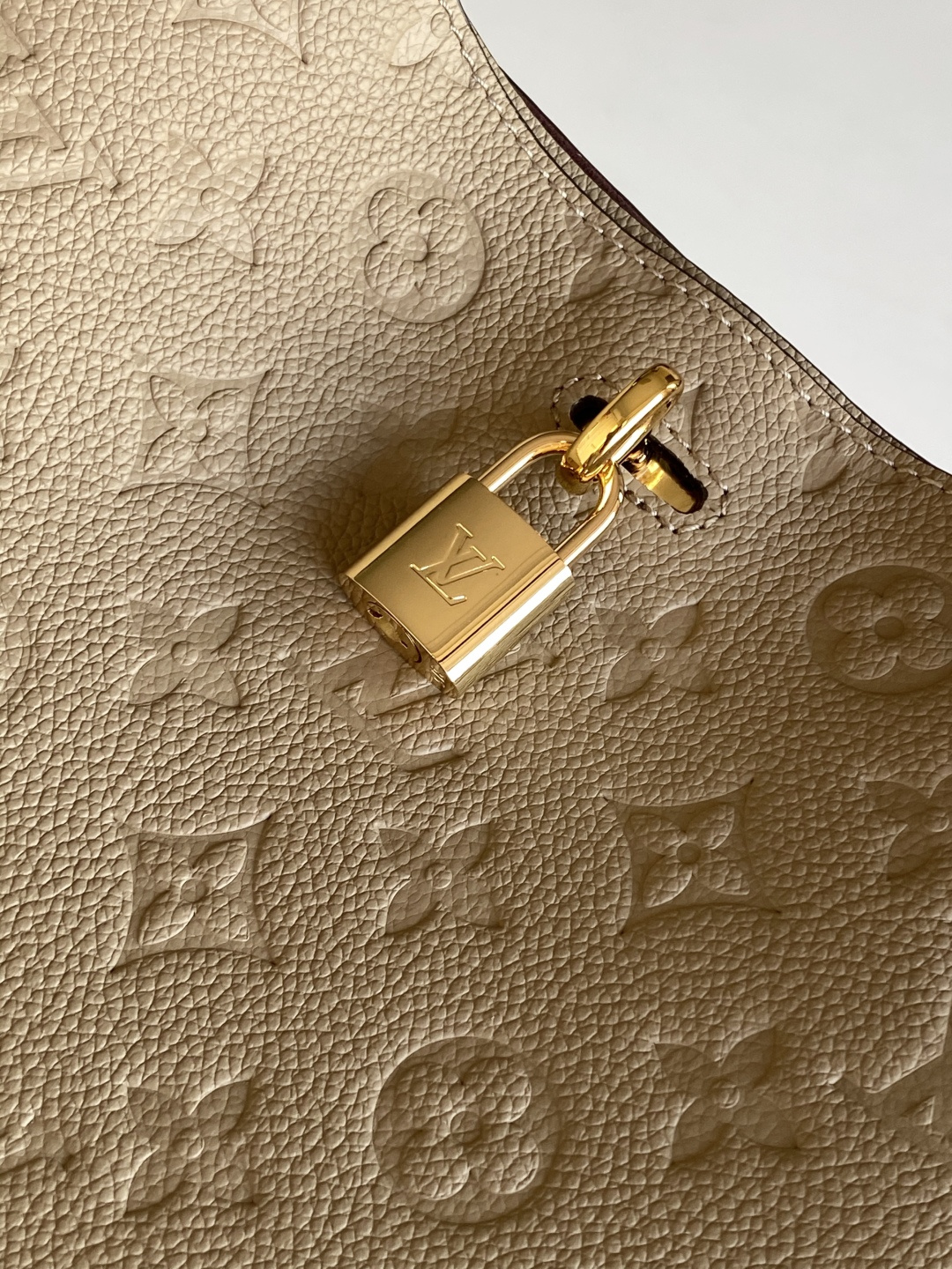 Louis Vuitton Anytime Small Handbag in Monogram Empreinte Leather - Image 5