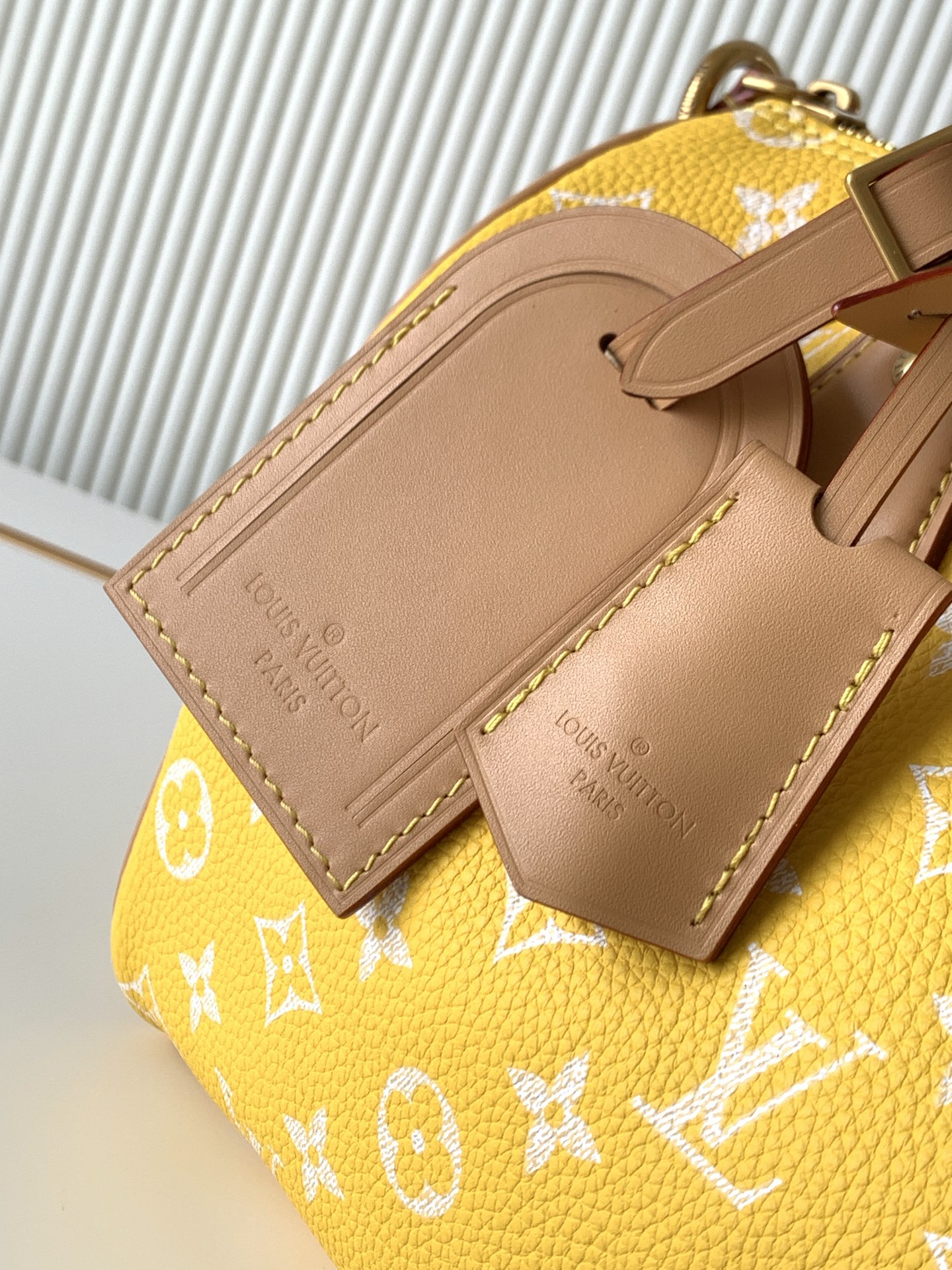 Louis Vuitton Speedy Bandoulière 25 Handbag in Yellow Leather - Image 5