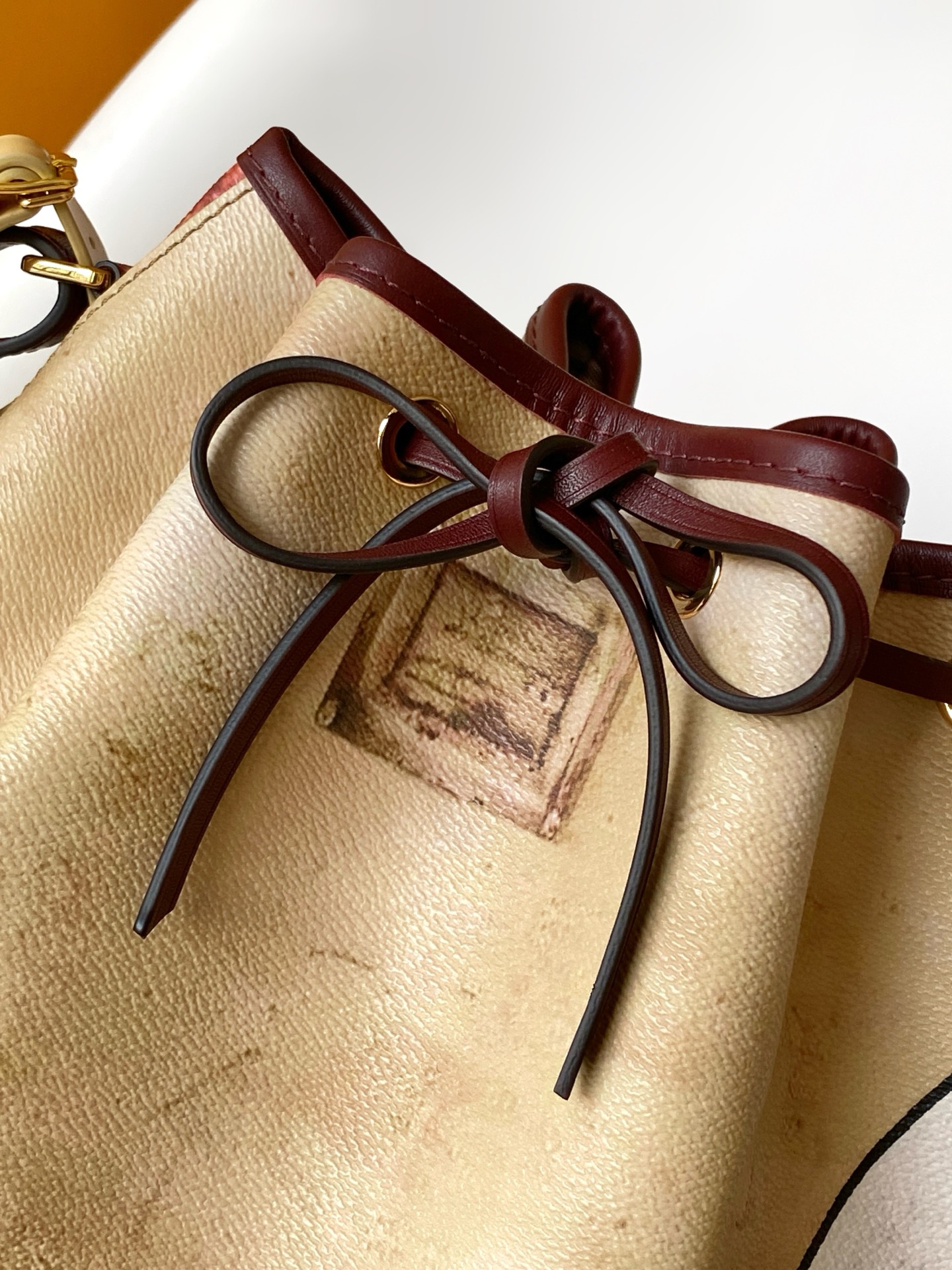 Louis Vuitton Monogram Anniversary Leather Crossbody Bag M27389 - Image 5