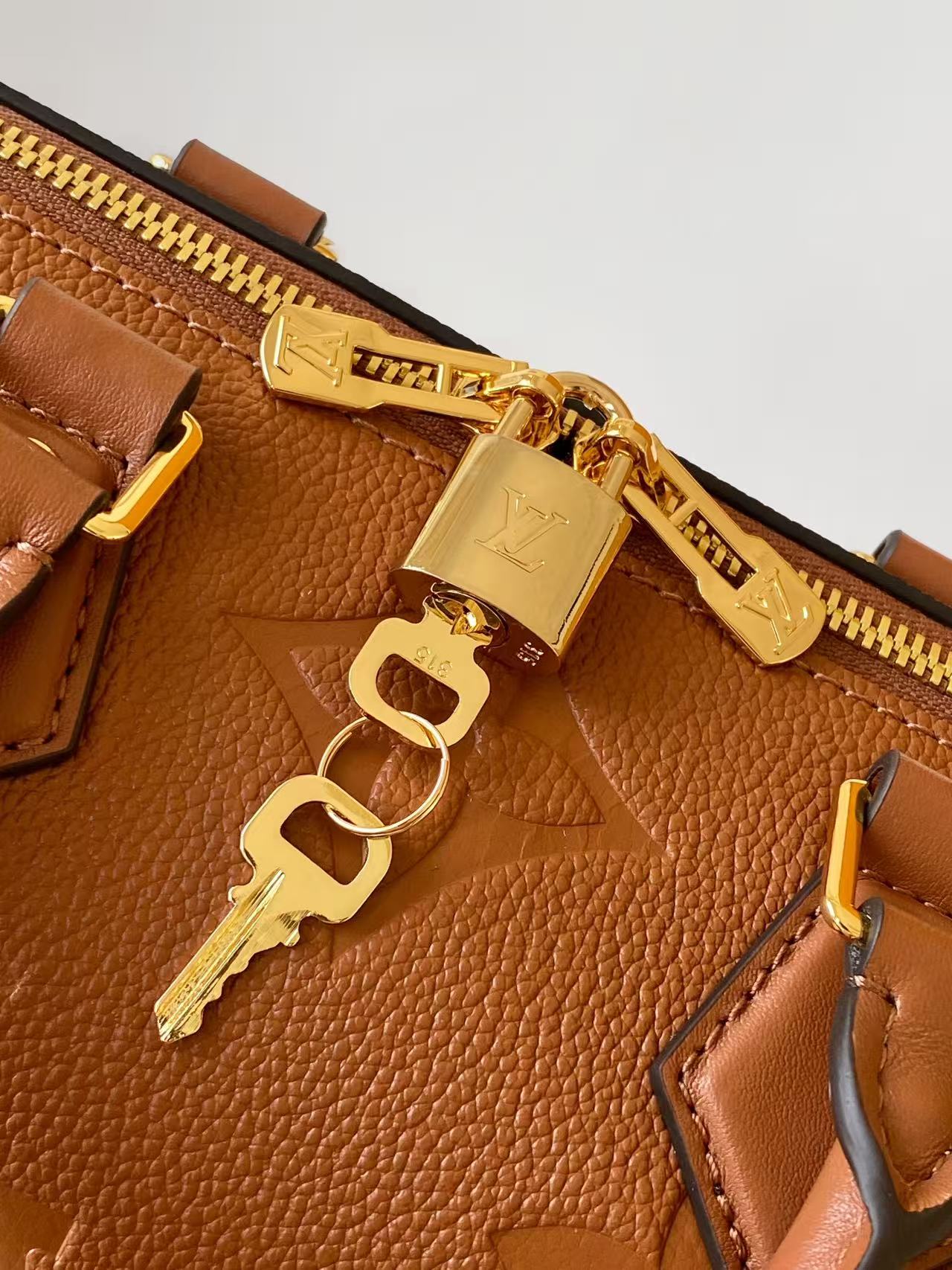 Louis Vuitton Speedy Bandouliere 25 Monogram Empreinte Leather Crossbody Bag - Image 5