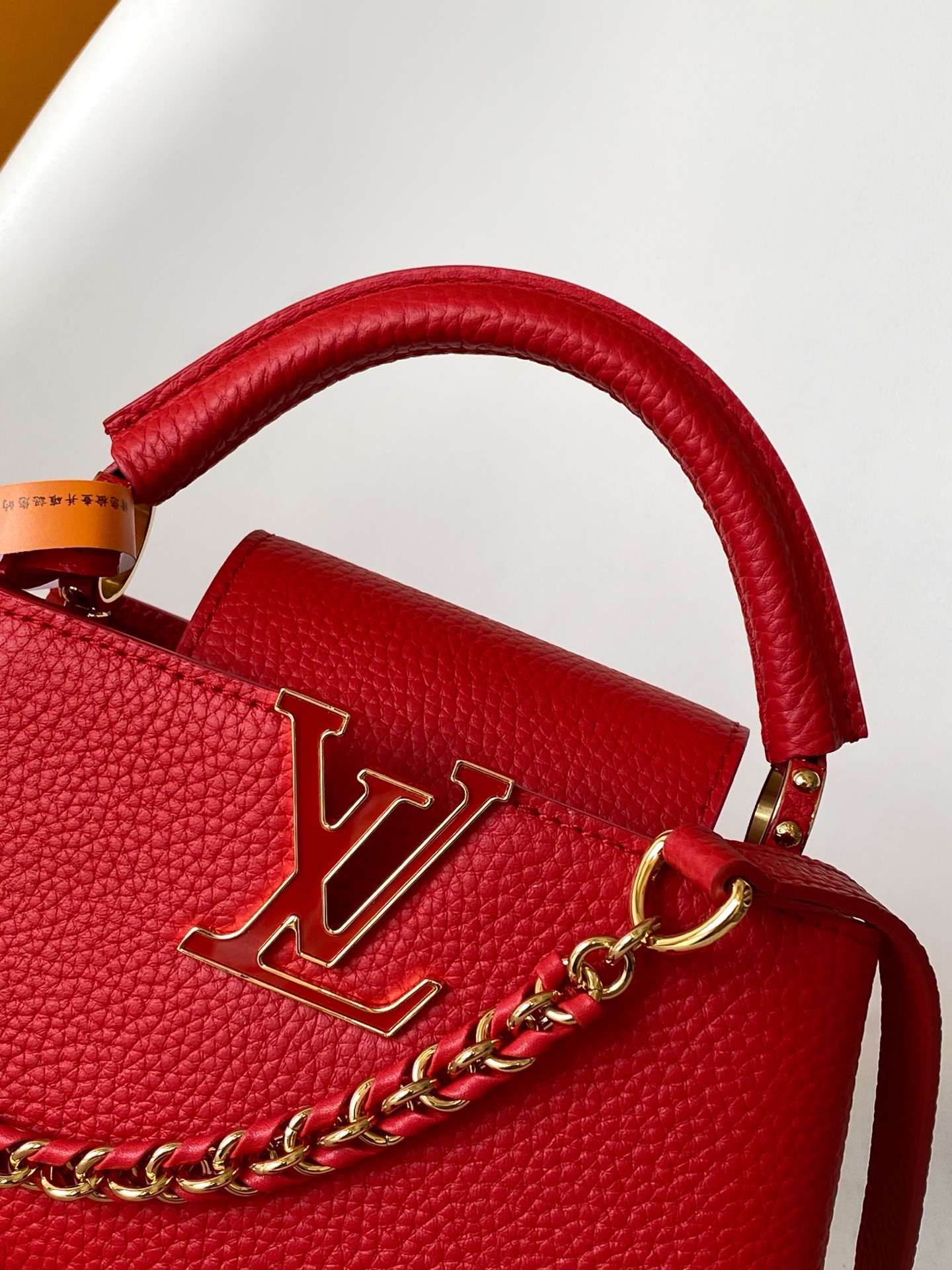 Louis Vuitton Capucines East-West Mini Crossbody Bag - Image 5