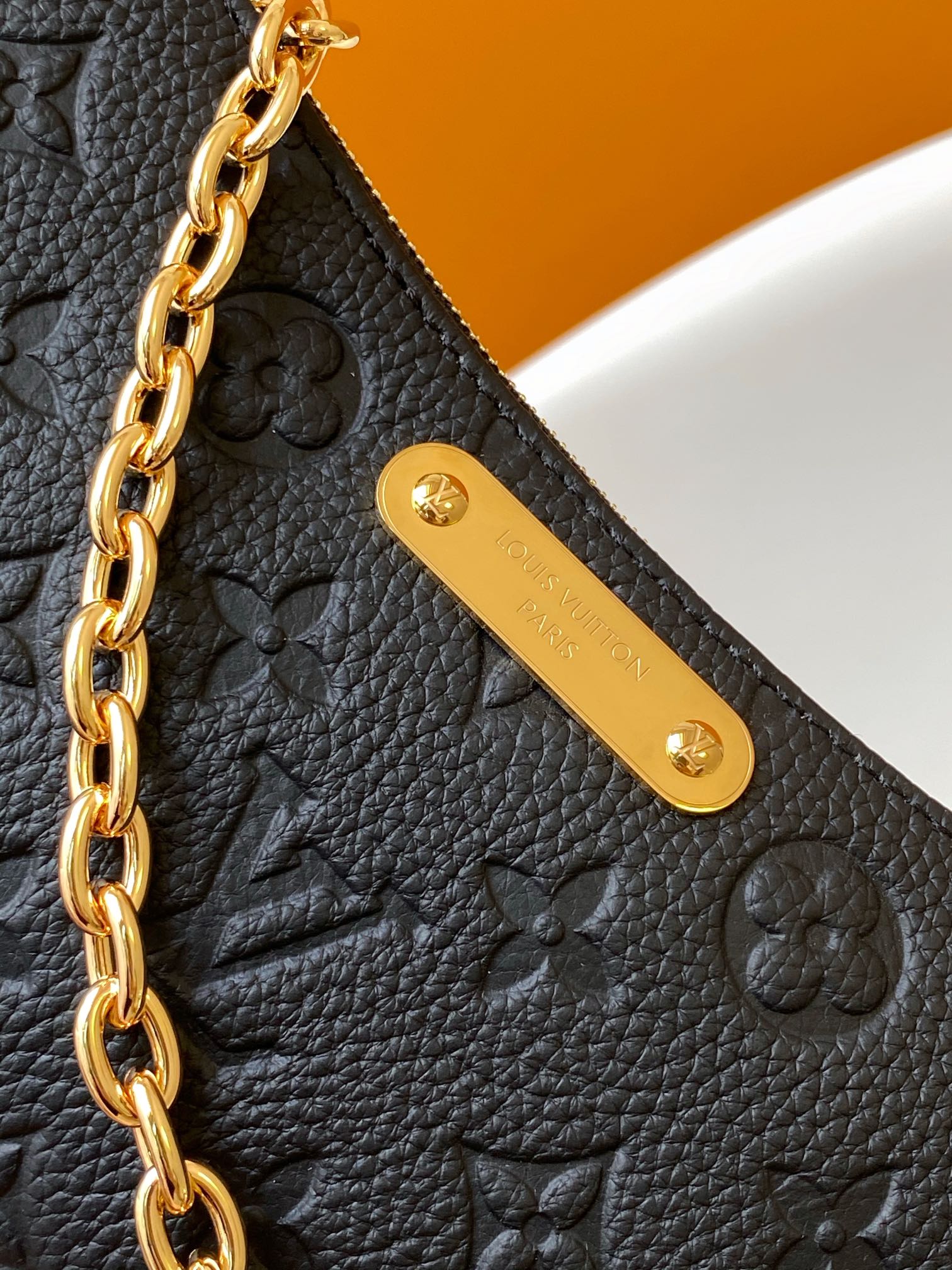 Louis Vuitton Liv Pochette Crossbody Bag - Image 5