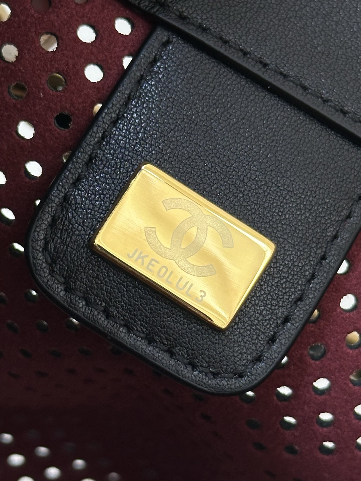 Chanel 25 Perforated Cowhide Bucket Handbag - Image 5