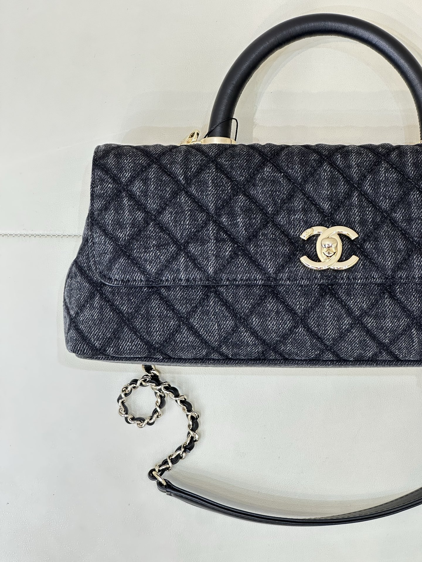 Chanel Coco Handle Denim Handbag - Image 5