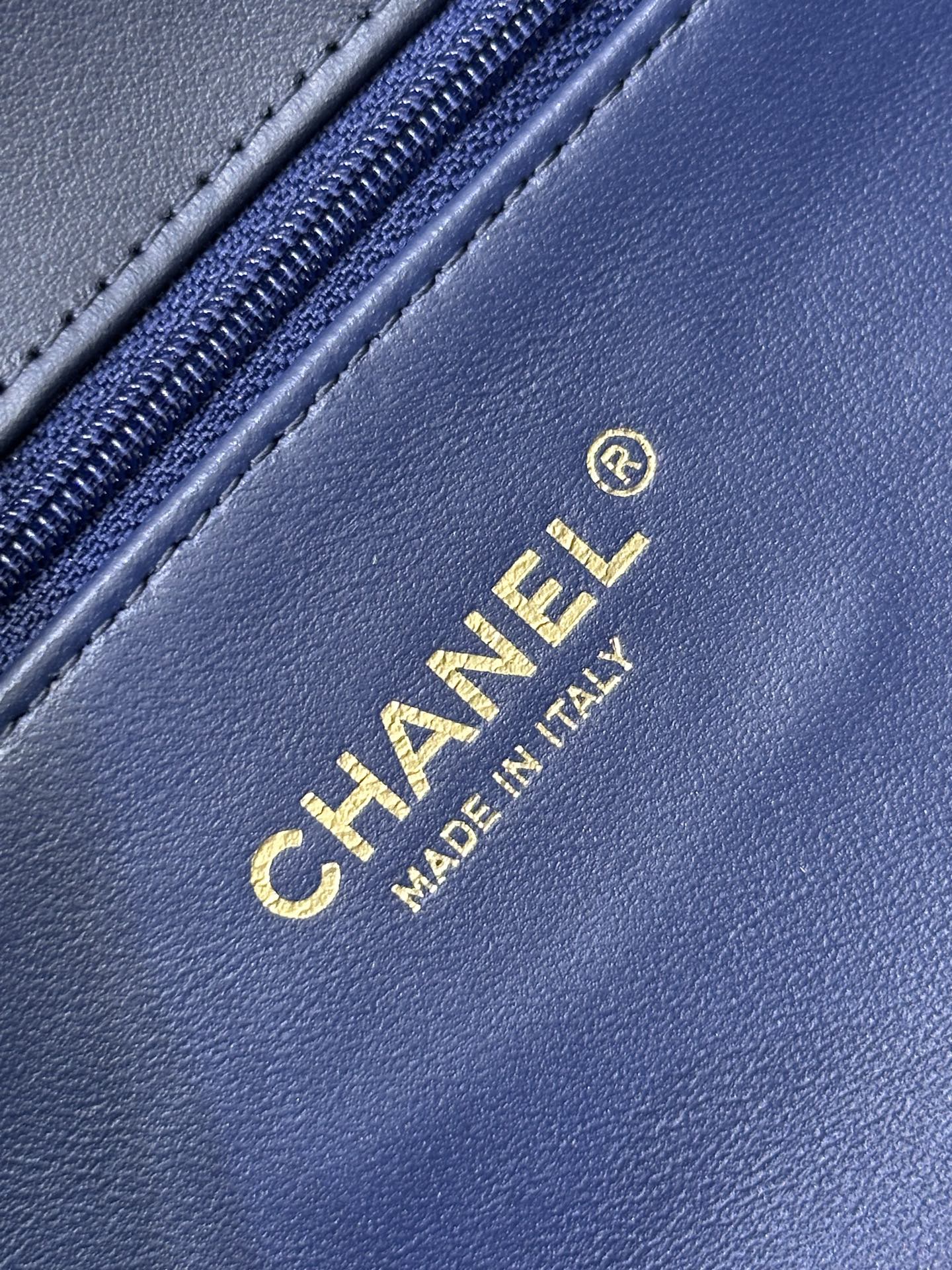 Chanel Coco Handle Denim Handbag - Image 5