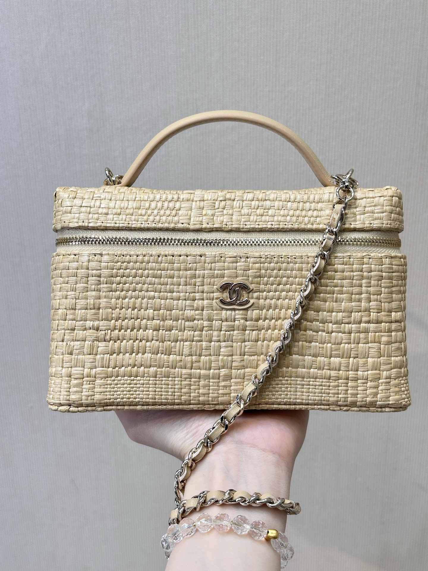 Chanel 26P Woven Box Bag - Image 5