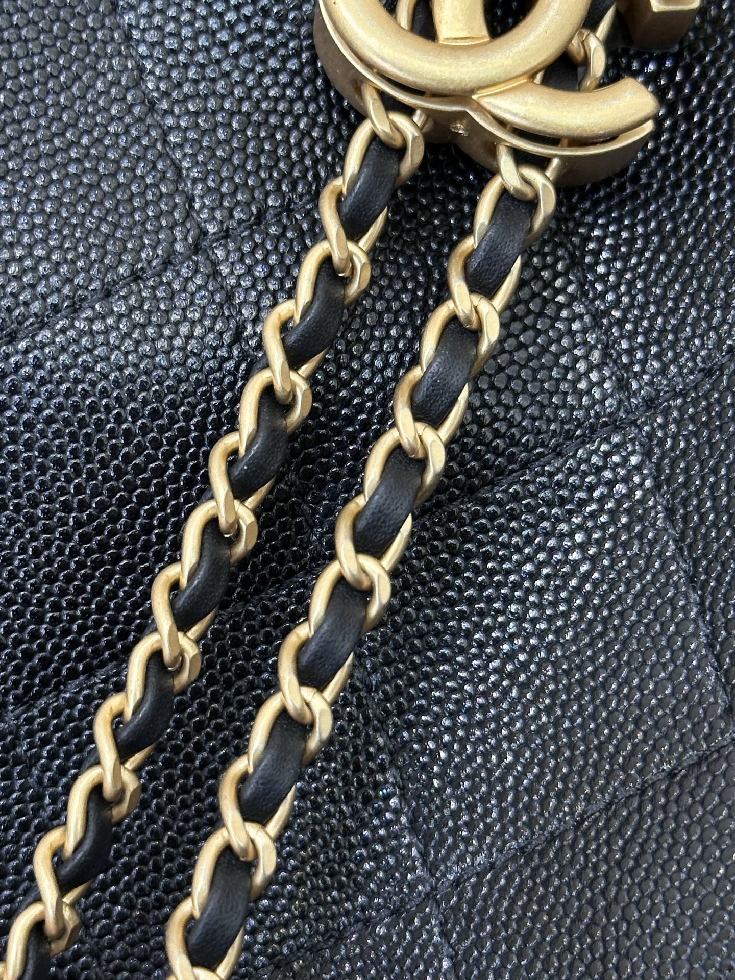 Chanel 25B Shoulder Bag - Image 5