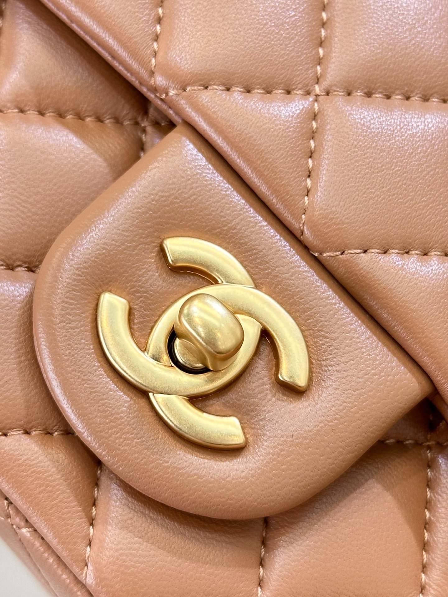 Chanel Quilted Lambskin Mini Crossbody Bag with Gold Ball Chain - Image 5