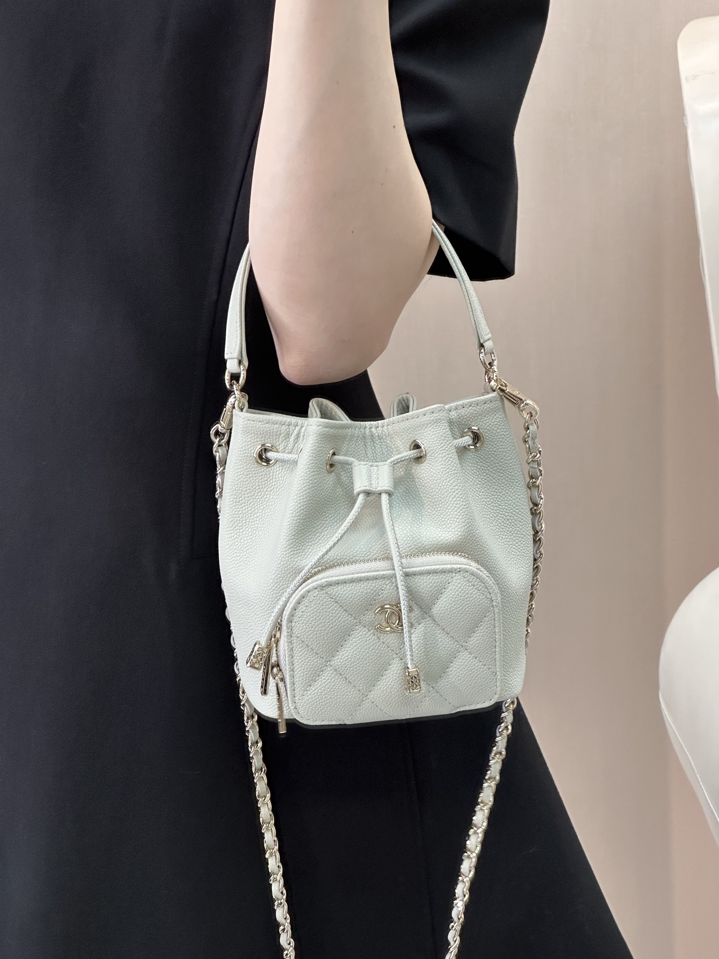Chanel 25B Mini Chain Drawstring Bucket Bag - Image 5